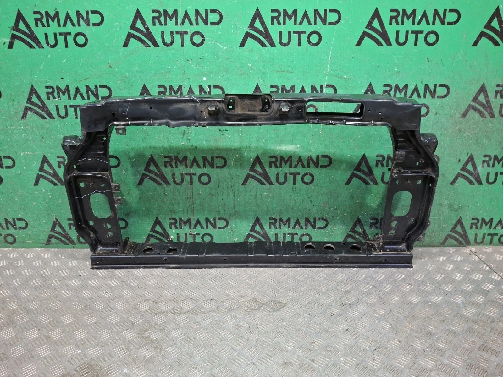 Панель передняя (суппорт радиатора) Hyundai Creta 2016-2021 64101M0000 1