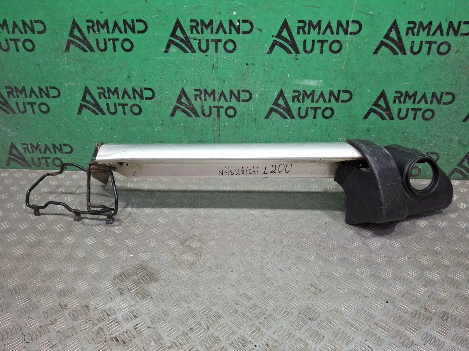 Бампер Mitsubishi L200 2006-2015 6410A233 4, задний