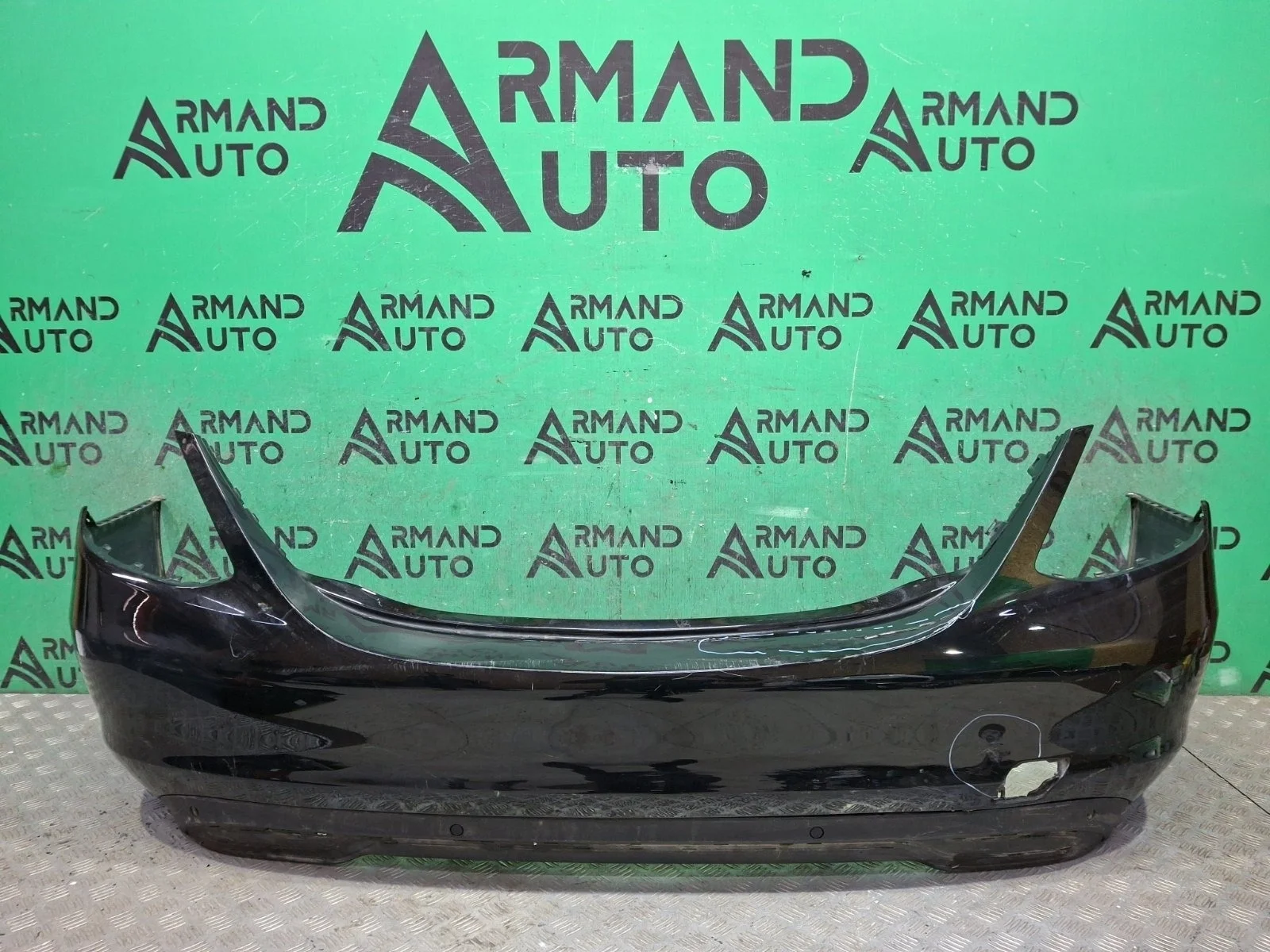Бампер Mercedes C-Class 2018-2021 A2058800447 W205, задний