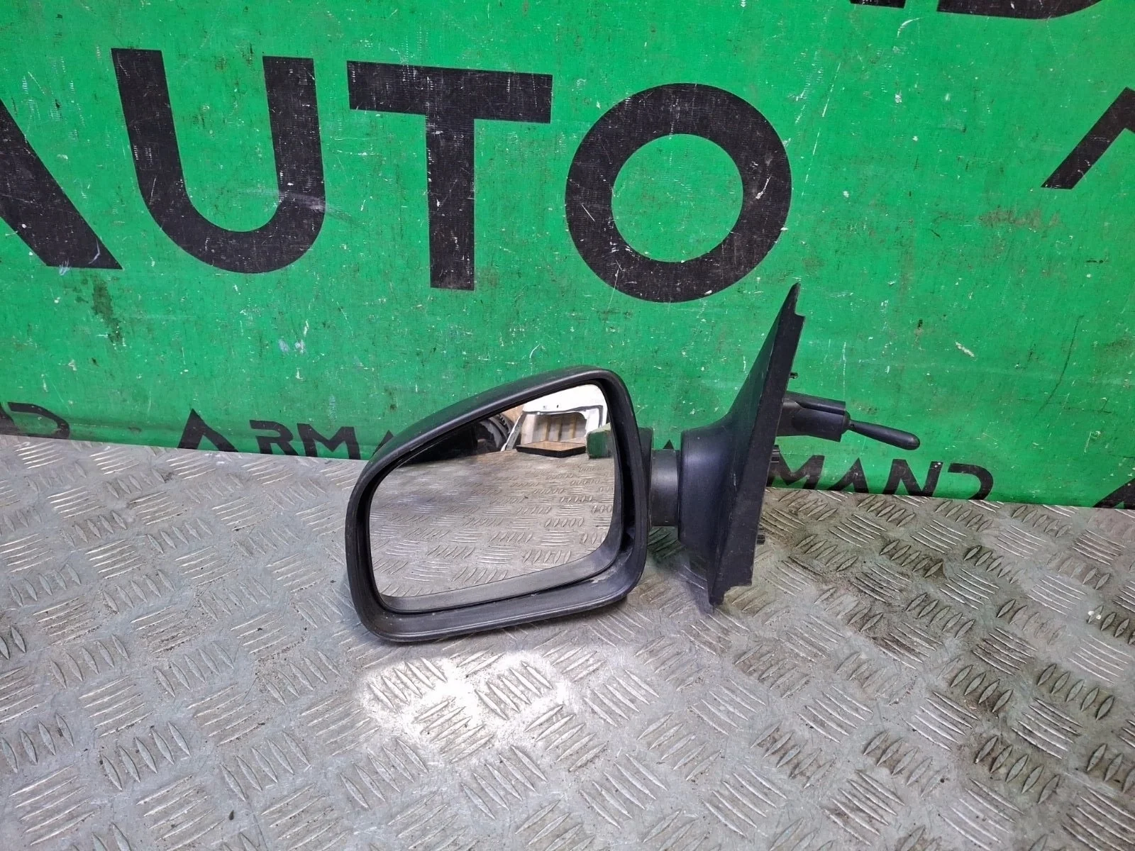 Зеркало Renault Logan 2012-2022 963022079R 2, левое