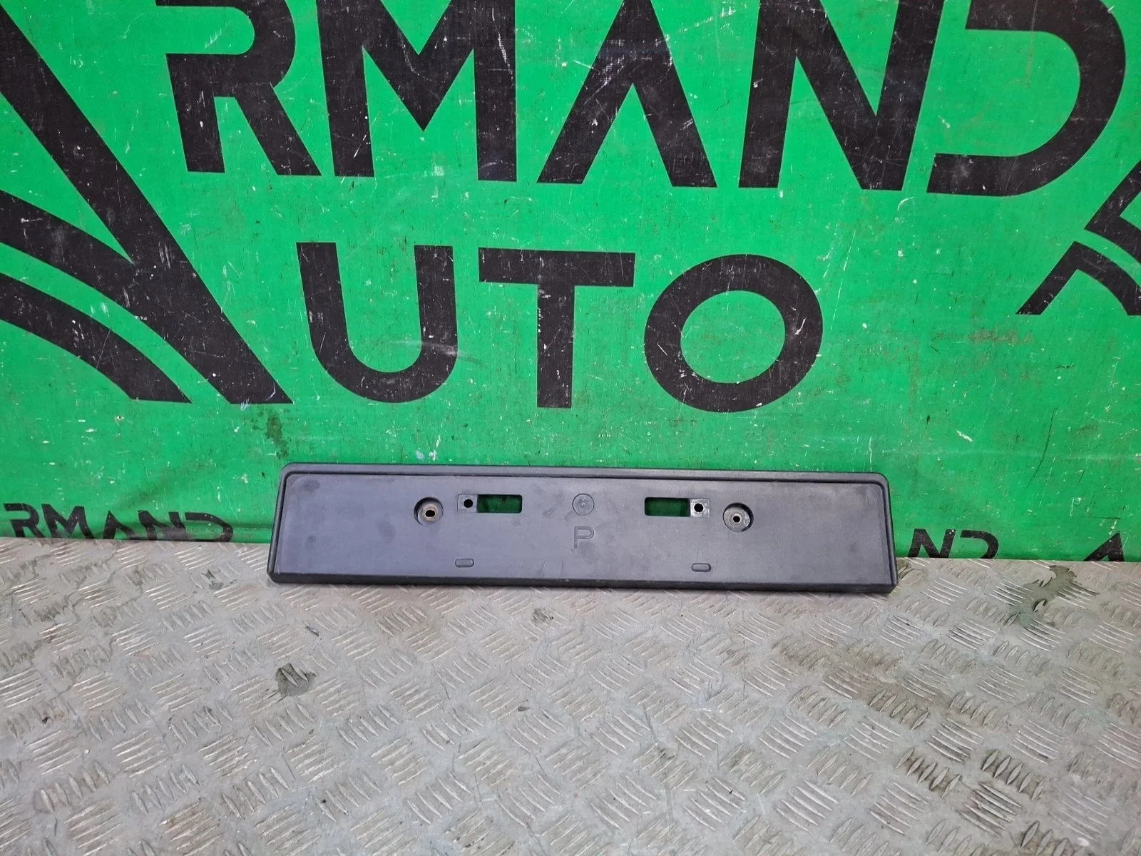 Площадка под Гос номер Toyota Land Cruiser Prado 2017-2024 5211460350 150, передняя