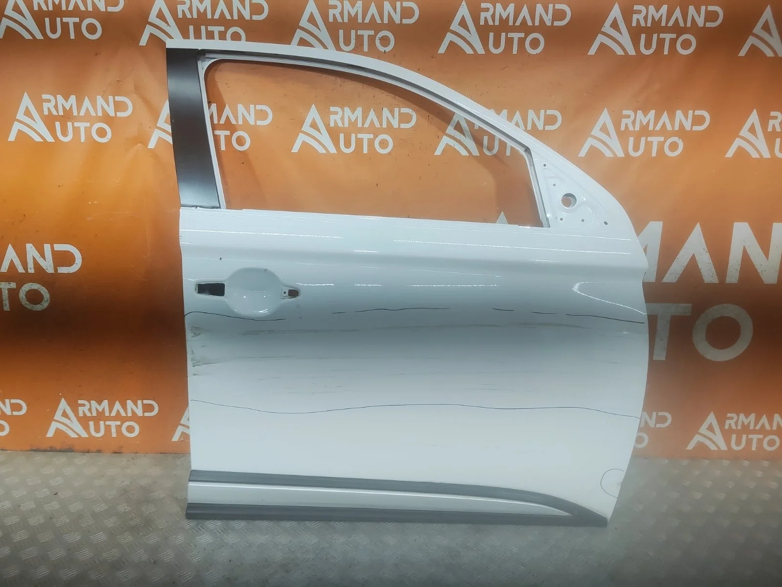 Дверь Mitsubishi Outlander 2015-2023 5700B844 3, передняя правая