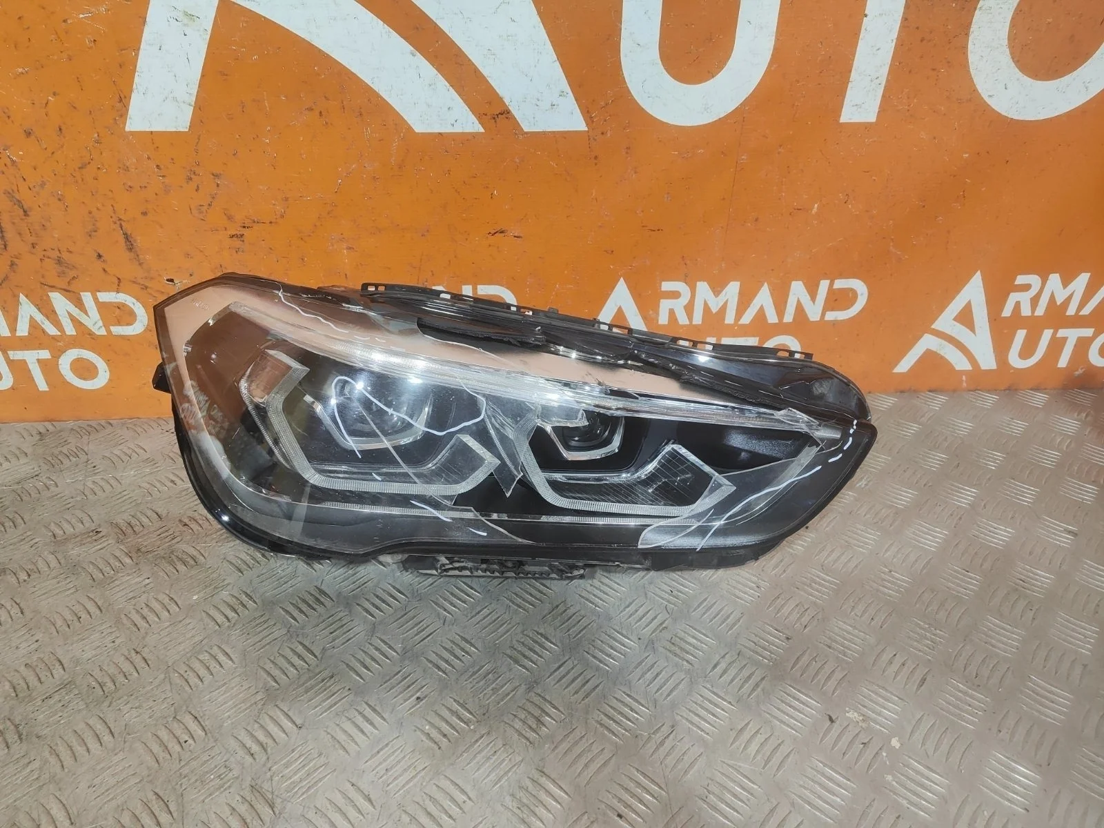 Фара BMW X1 2019-2022 63119477812 F48, правая