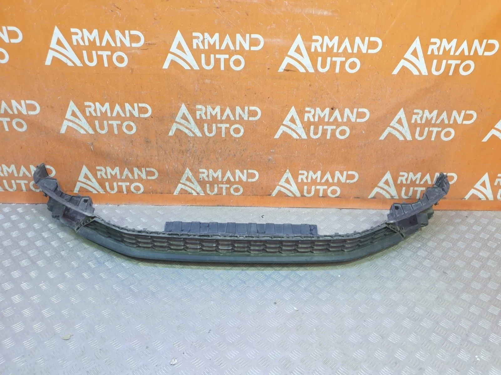 Юбка бампера Volkswagen Tiguan 2016-2020 5NR8059039B9 2, передняя