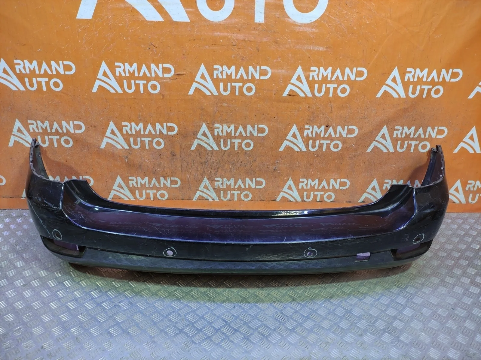 Бампер Subaru Tribeca 2007-2014 57704XA04A W10, задний