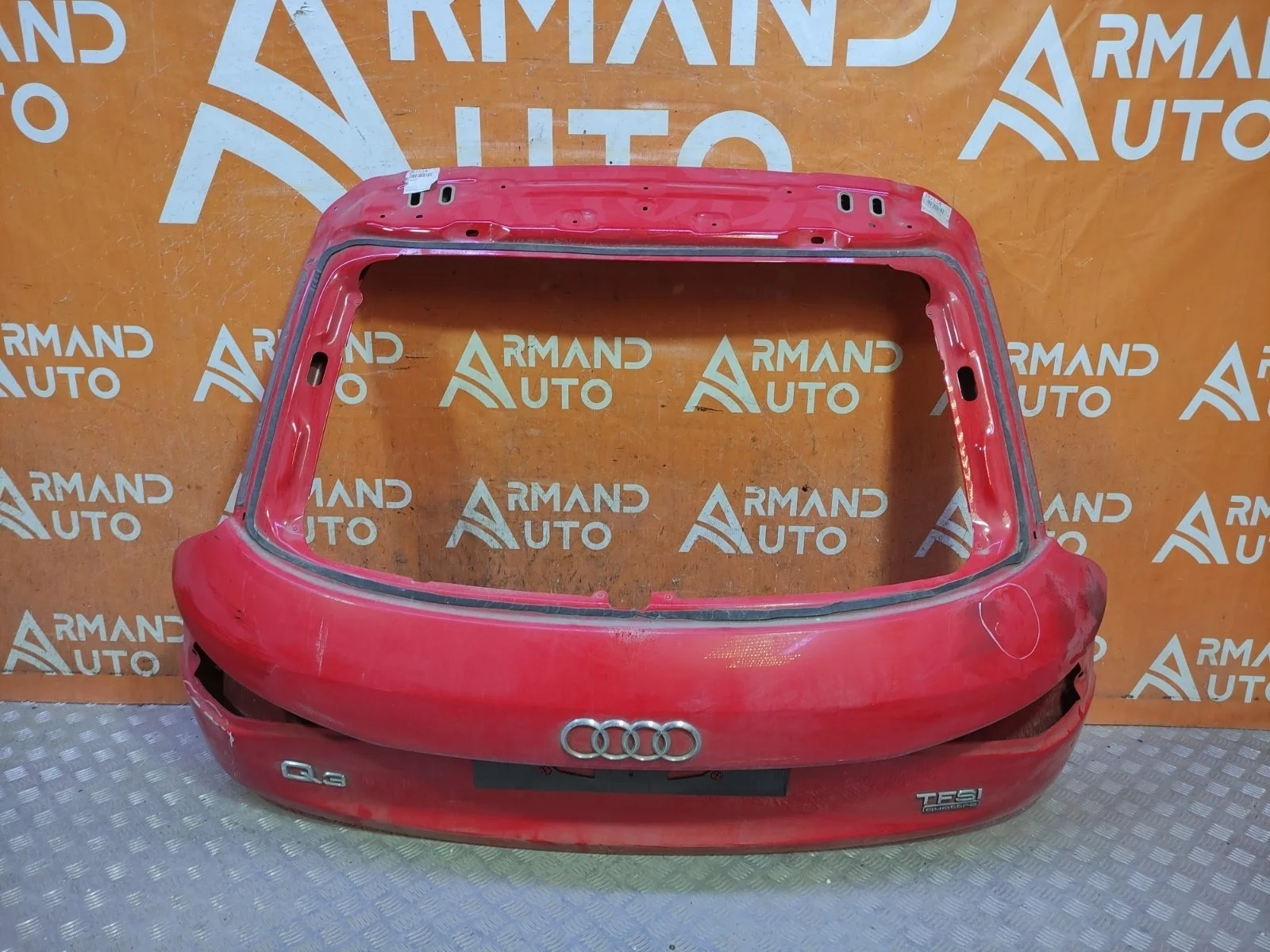 Дверь багажника Audi Q3 2011-2018 8U0827025B 1 8U