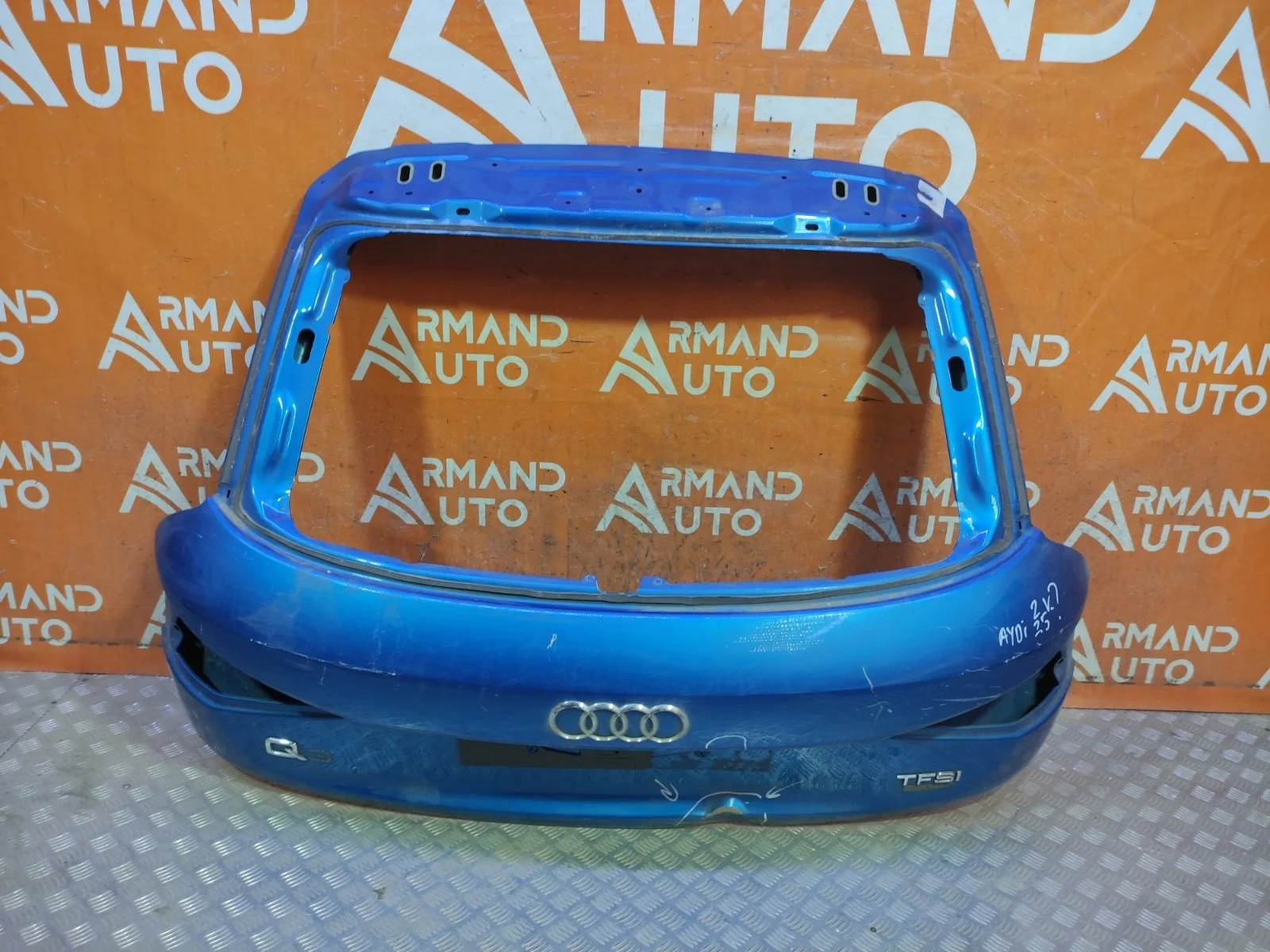 Дверь багажника Audi Q3 2011-2018 8U0827025B 1 8U