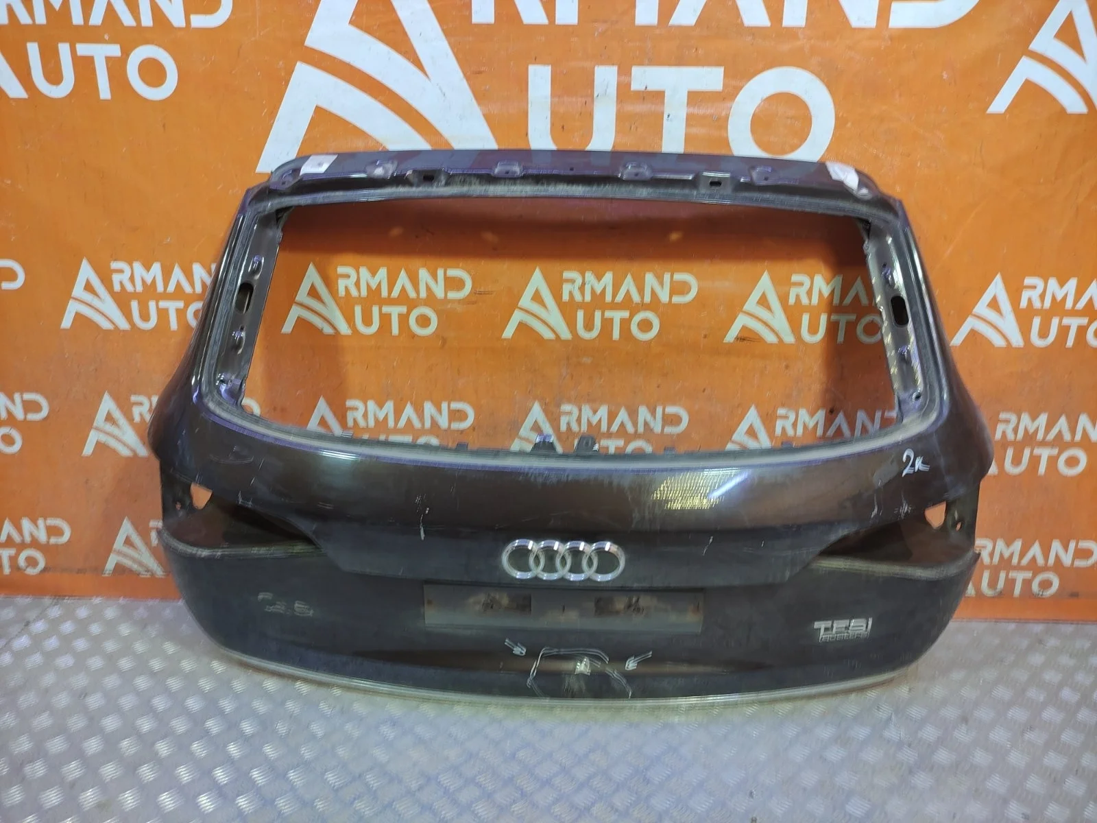 Дверь багажника Audi Q5 2012-2017 8R0827023C 1 8R