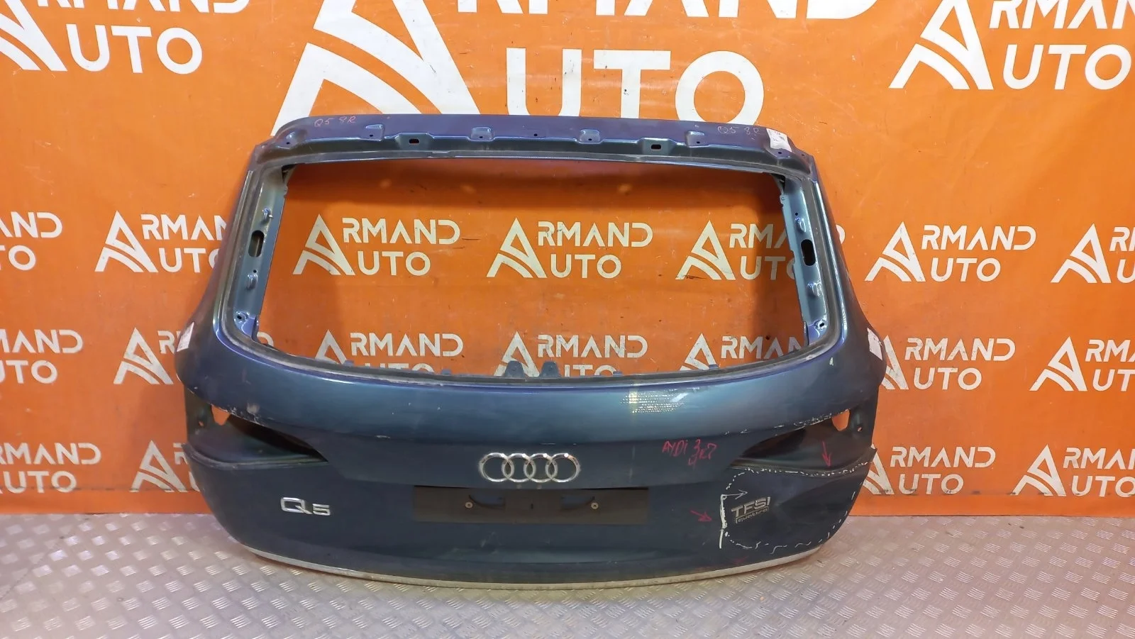 Дверь багажника Audi Q5 2012-2017 8R0827023C 1 8R