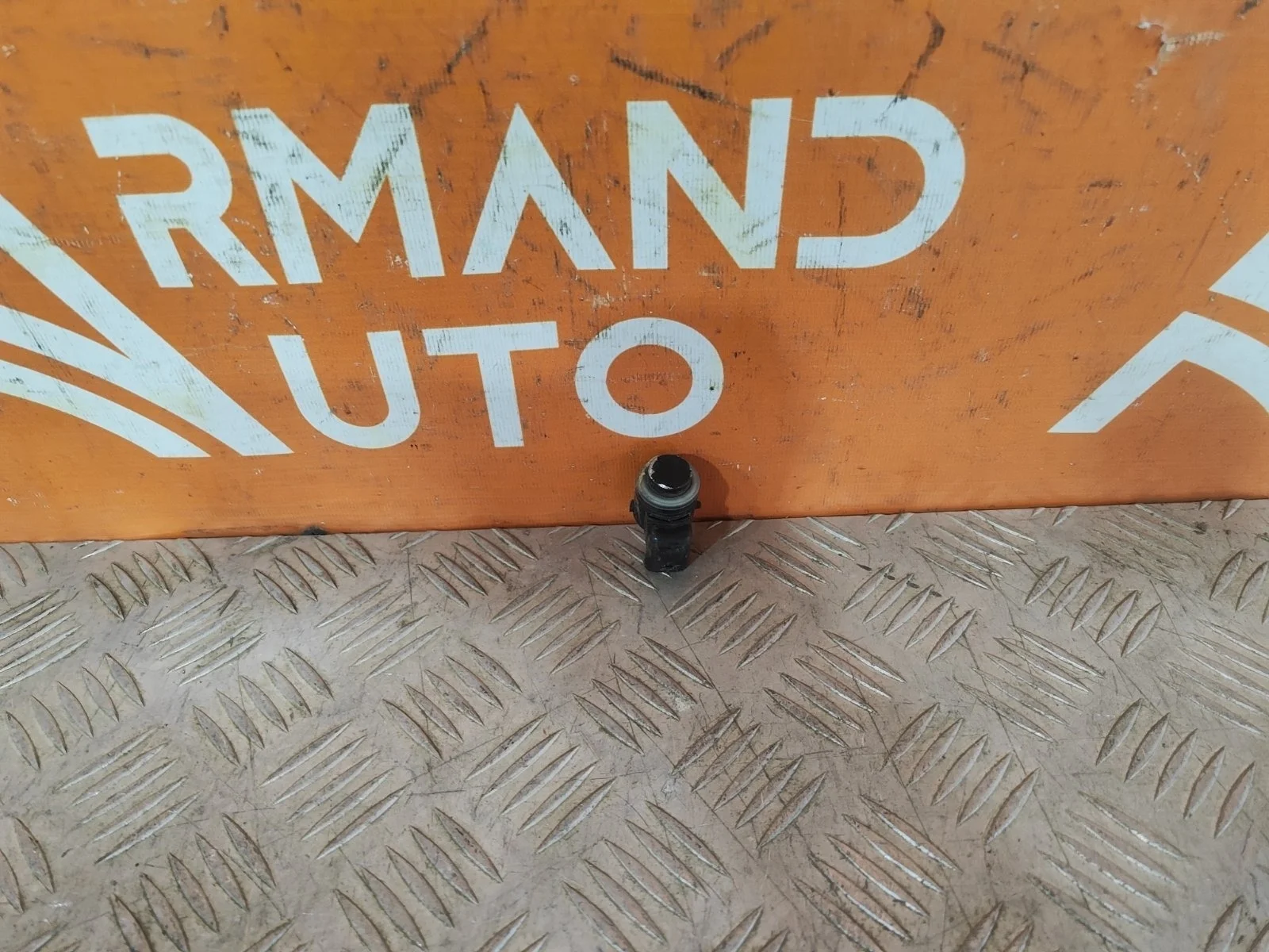 Датчик парктроника Audi A3 2012-2020 5Q0919275CGRU 3 8V, передний
