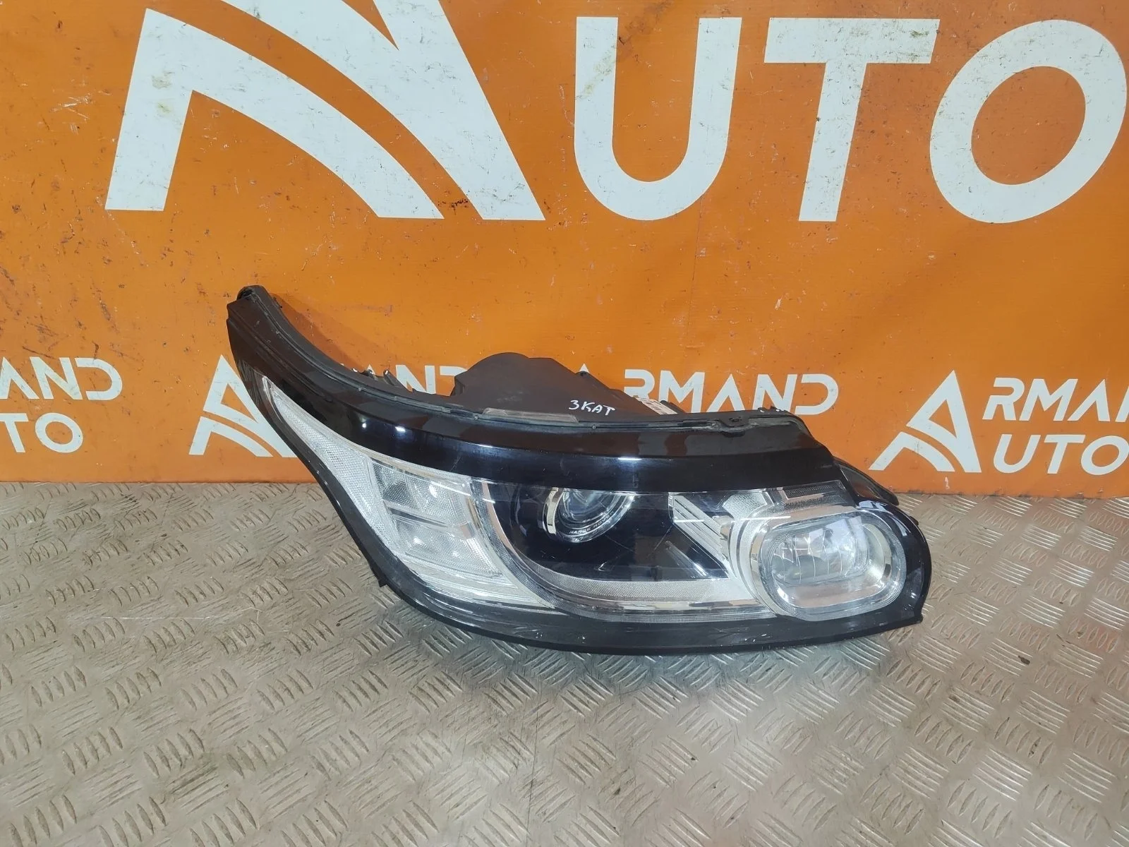 Фара Land Rover Range Rover Sport 2013-2017 LR090485 2 L494, правая