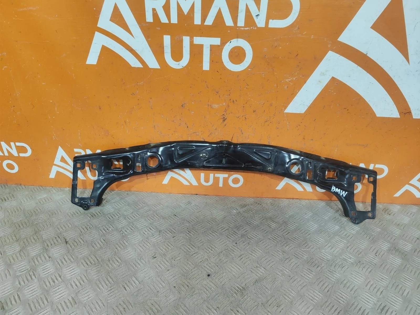Панель передняя (суппорт радиатора) верхняя BMW X1 2015-2022 51647434544 F48