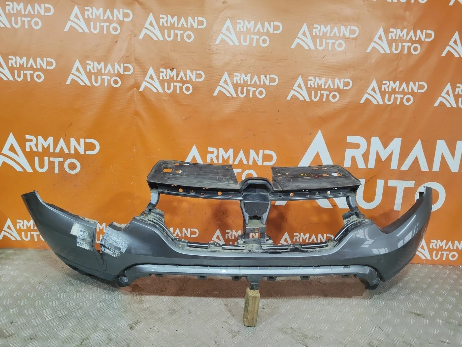 Бампер Renault Duster 2021-нв 620220658R 2, передний
