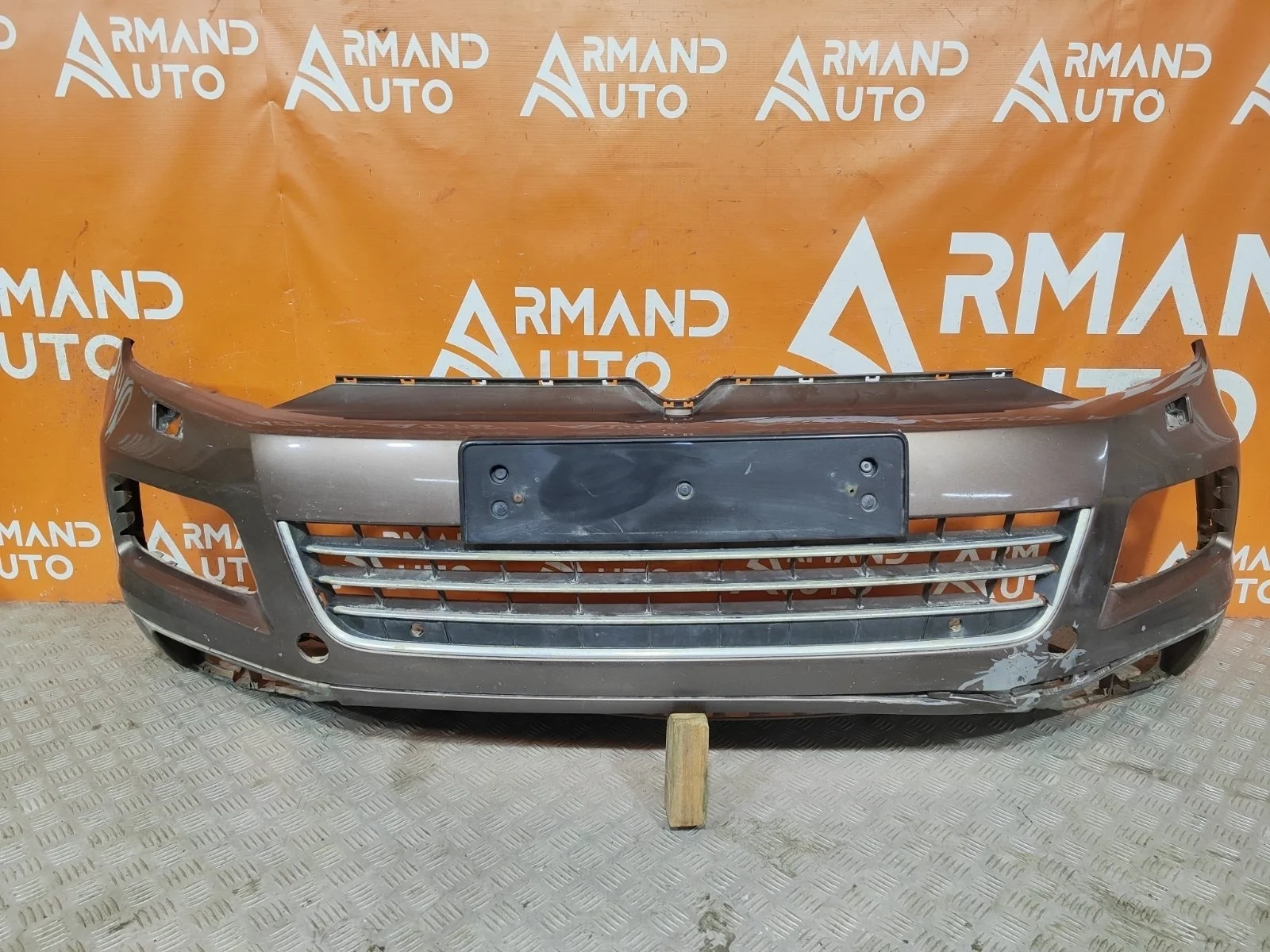 Бампер Volkswagen Touareg 2010-2014 7P6807221CGRU 2, передний