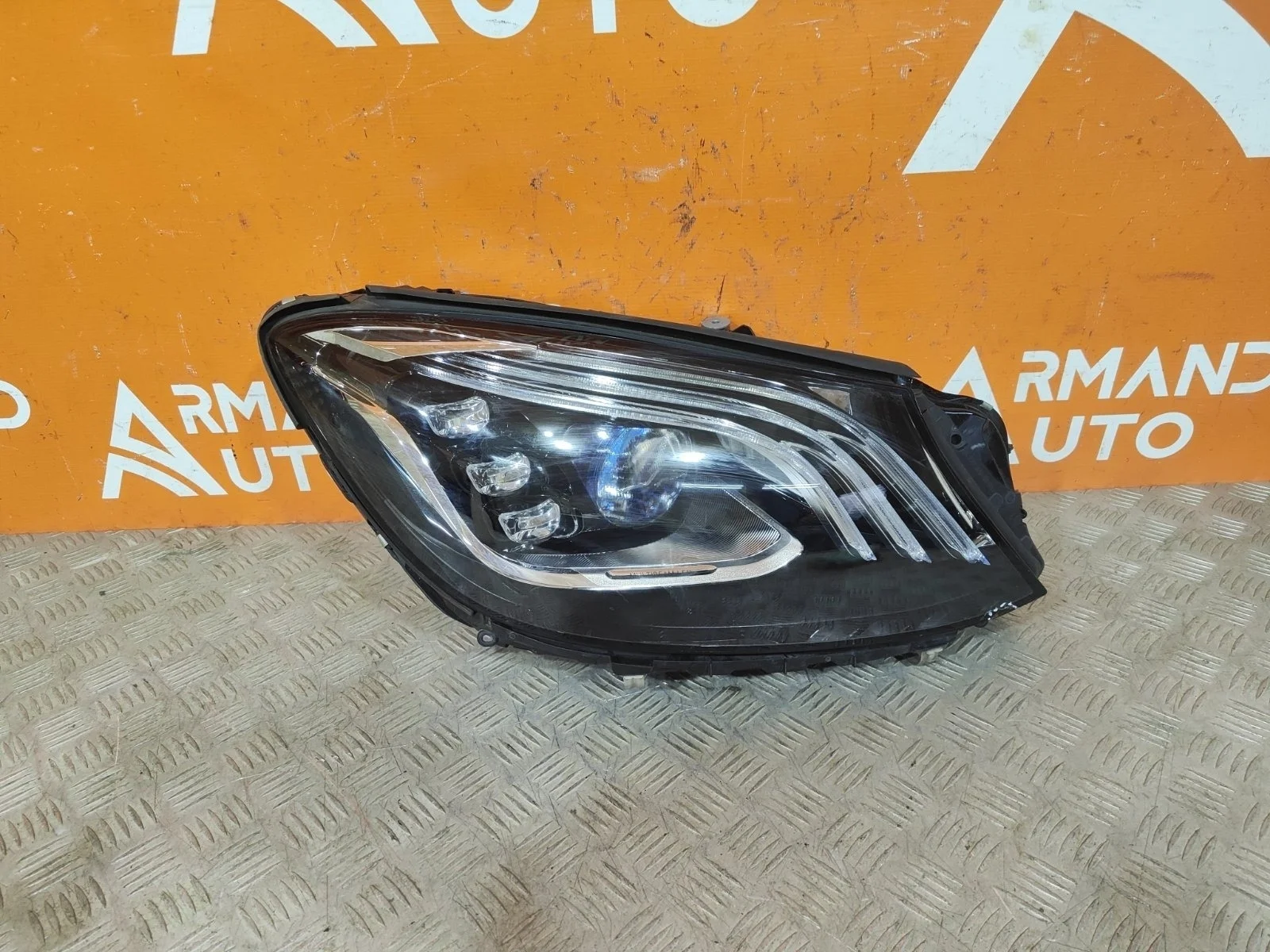 Фара Mercedes S-Class 2017-2020 A2229067803 W222, правая