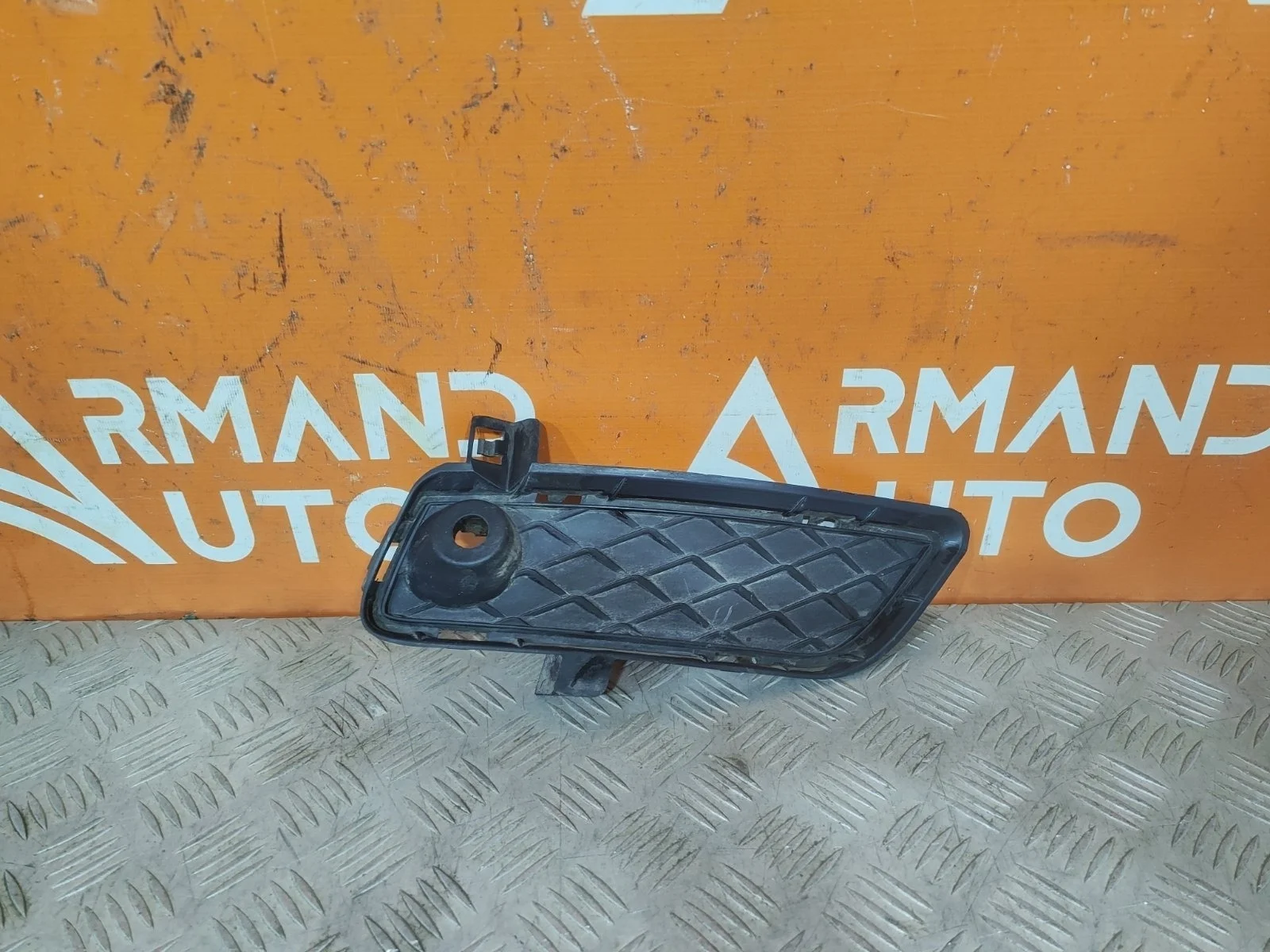 Решетка бампера BMW X3 2010-2014 51117249596 F25, передняя правая