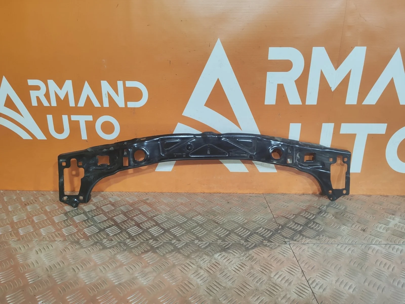 Панель передняя (суппорт радиатора) верхняя BMW X1 2015-2022 51647434544 F48