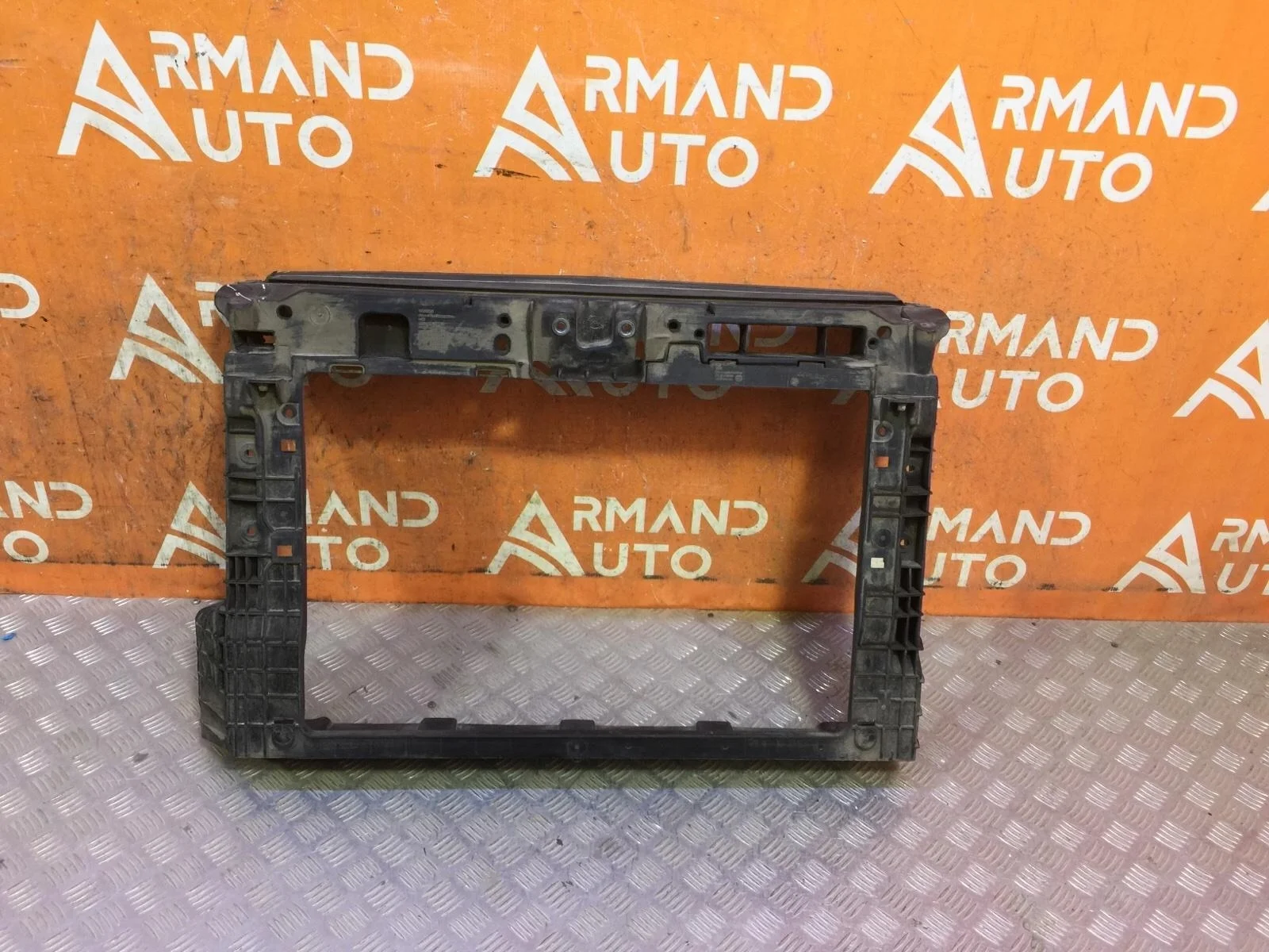 Панель передняя (суппорт радиатора) Skoda Rapid 2020-2023 60U805588E 2