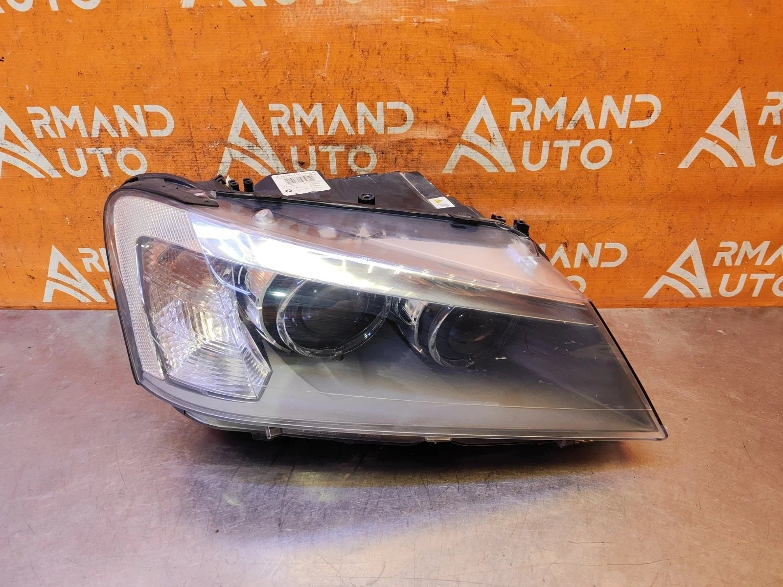 Фара BMW X3 2010-2014 63117276992 F25, правая