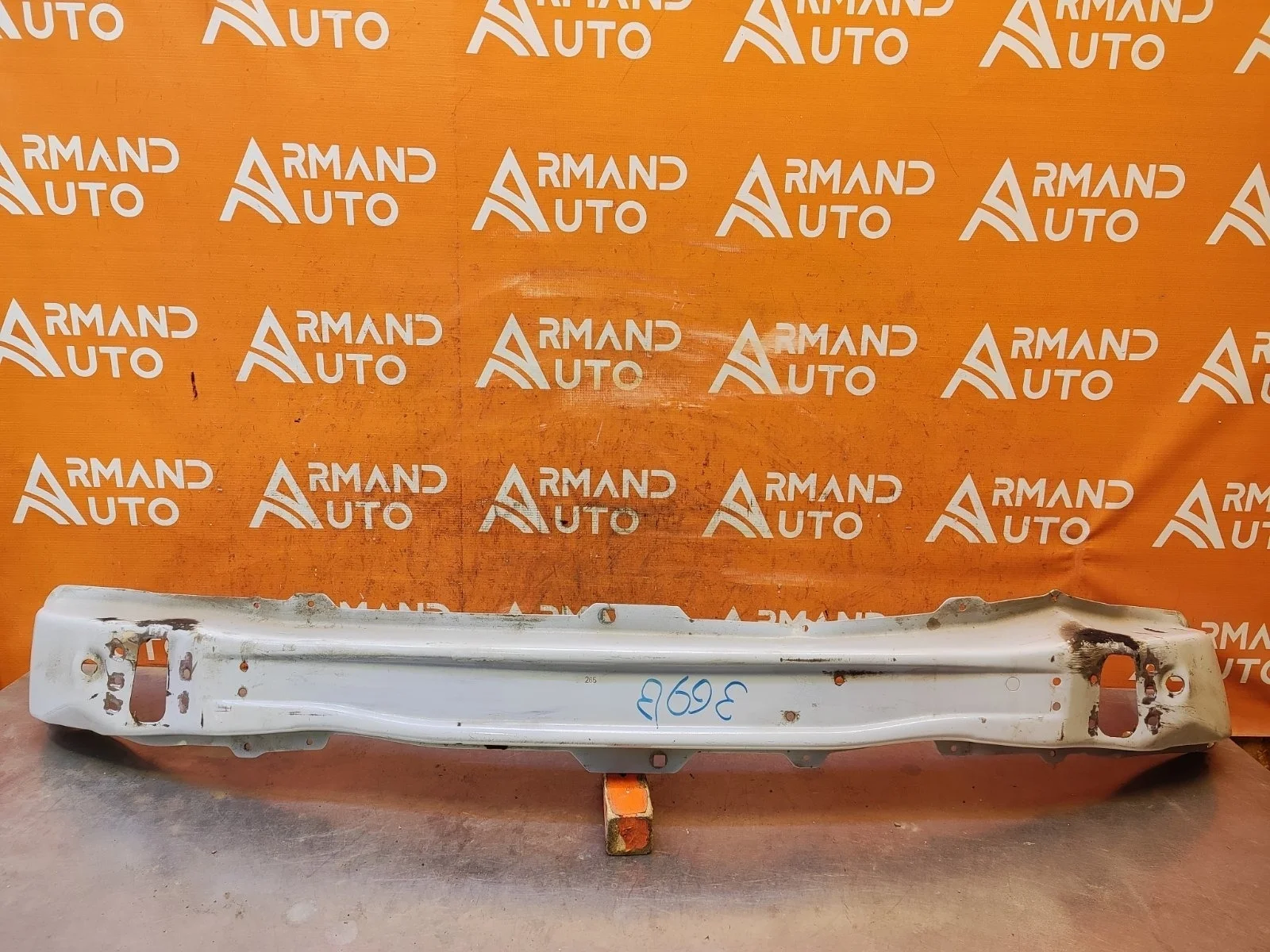 Усилитель бампера Renault Logan 2012-2022 752107934R 2, передний