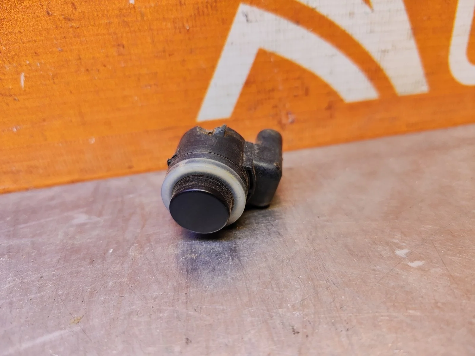 Датчик парктроника Audi A3 2012-2020 5Q0919275CGRU 3 8V, передний