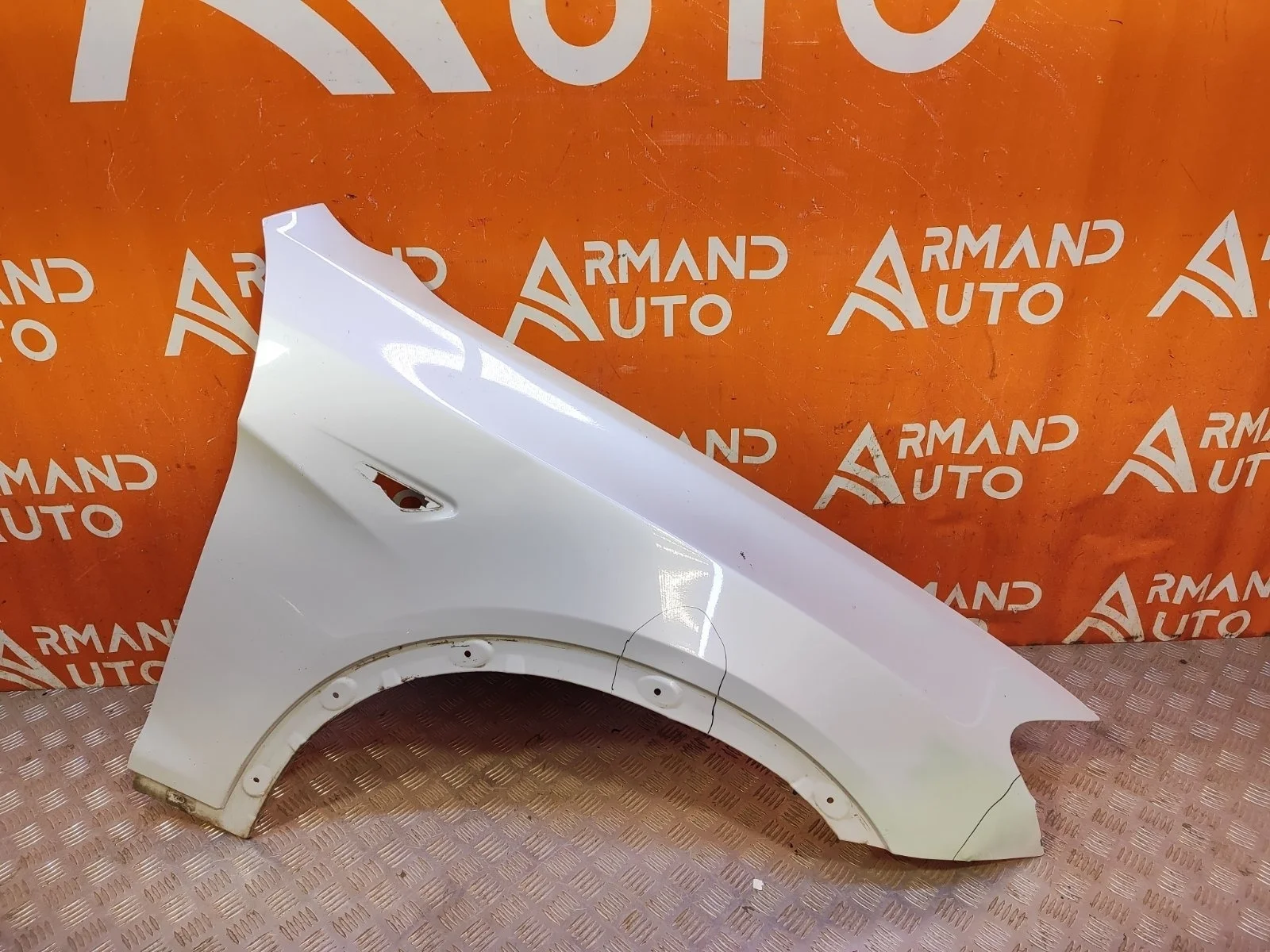 Крыло BMW X3 2010-2017 41357267324 F25, переднее правое
