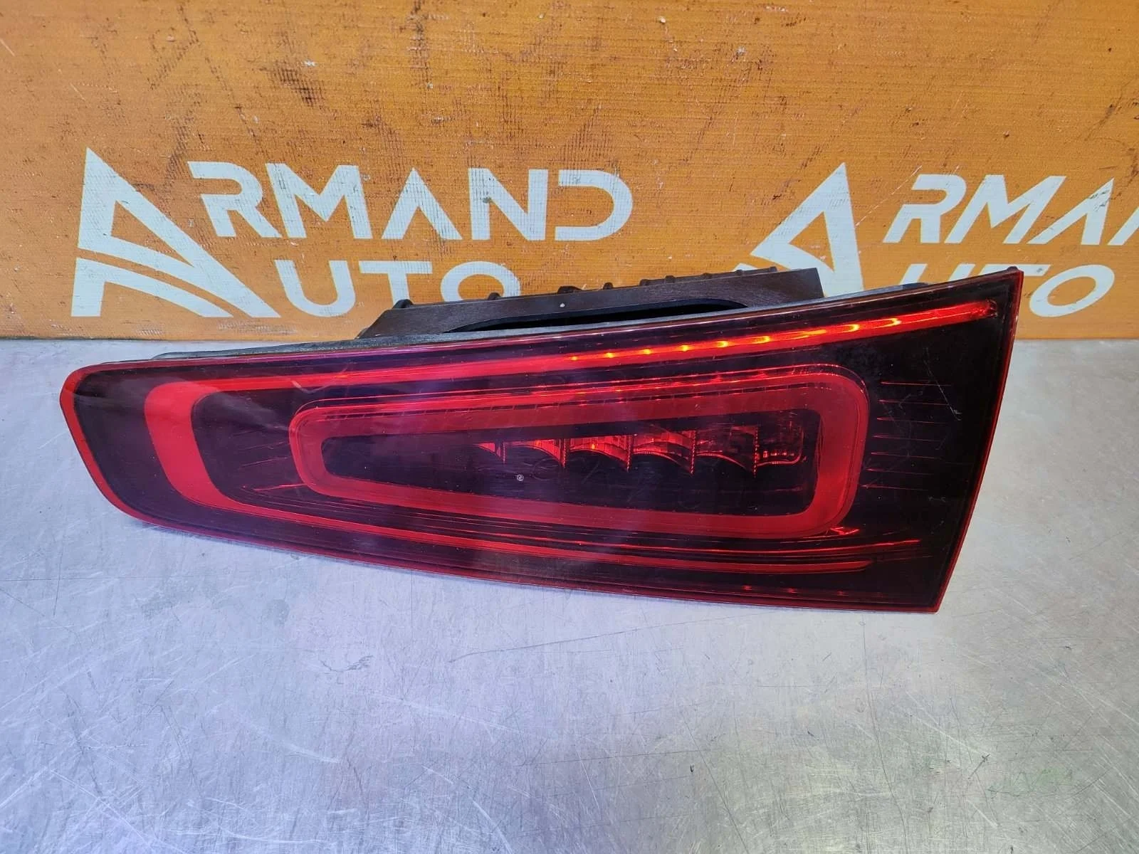 Фонарь внутренний Mercedes GLS-Class 2019-нв A1679063207 X167, правый