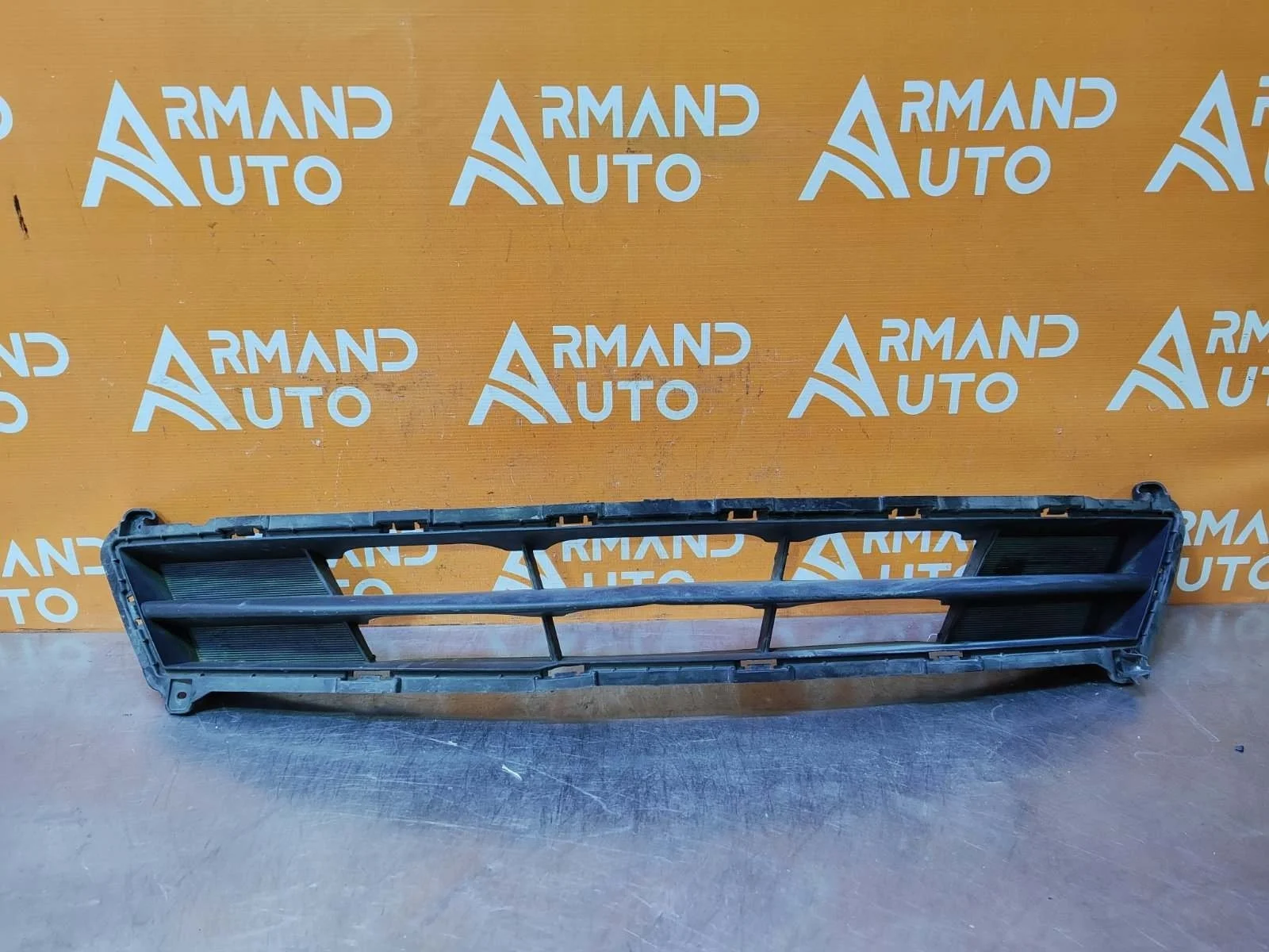 Решетка бампера Hyundai Solaris 2014-2017 865614L500 1, передняя