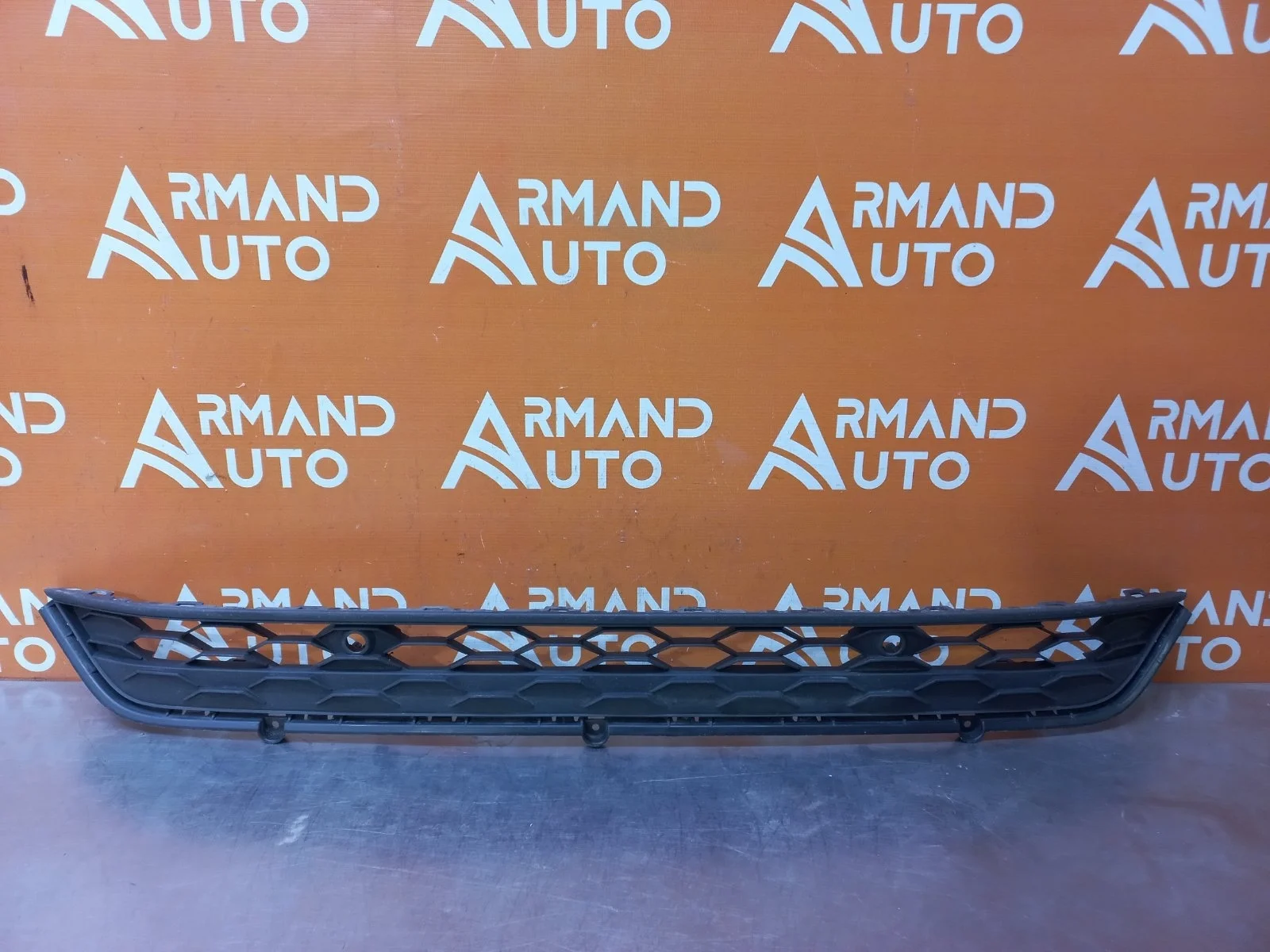 Решетка бампера Volkswagen Tiguan 2016-2020 5NA8536719B9 2, передняя