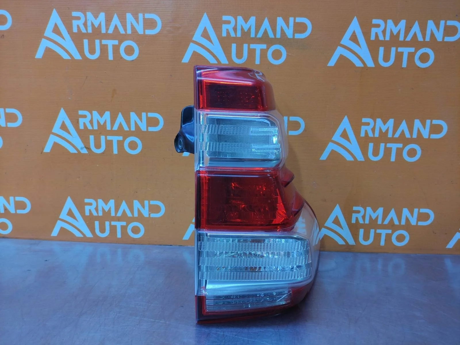 Фонарь Toyota Land Cruiser Prado 2013-2017 8155160B51 150, правый