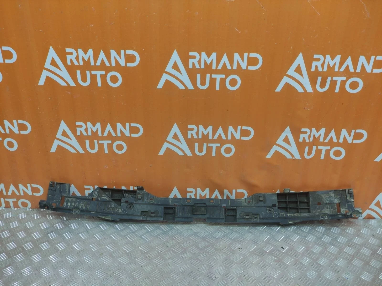 Кронштейн бампера Toyota Land Cruiser 2015-2021 5261560081 200, задний