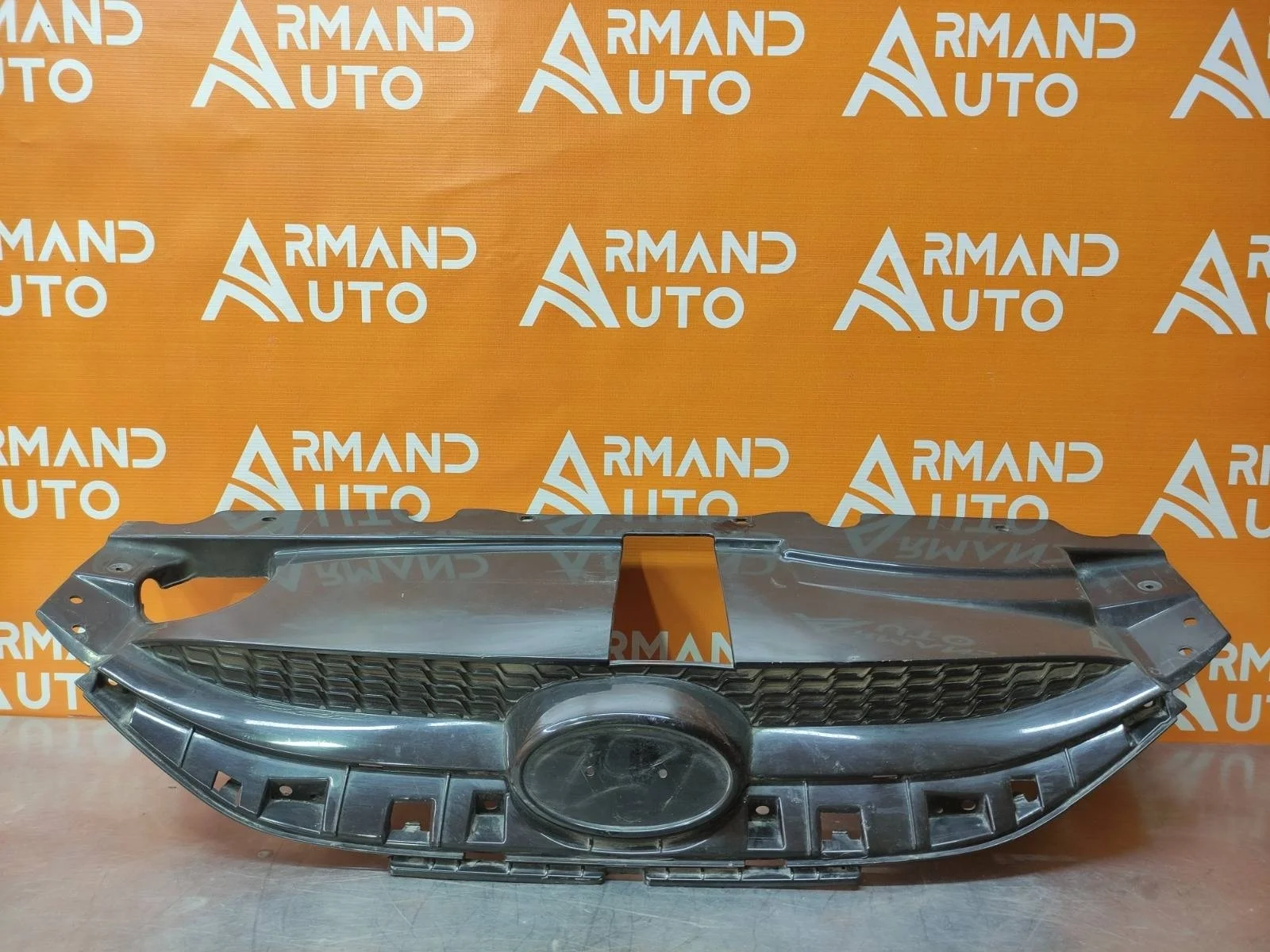 Решетка радиатора Hyundai IX35 2010-2015 863512Y000 1