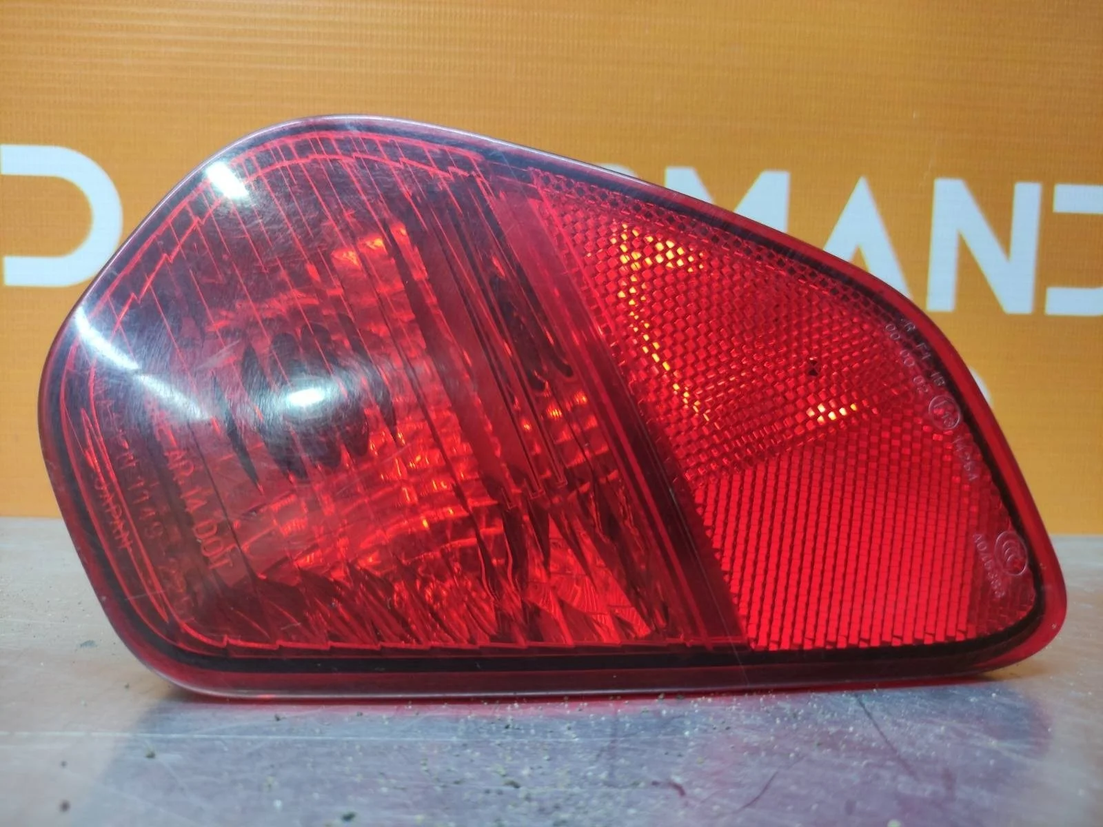 Фонарь противотуманный Mitsubishi Outlander 2015-2023 8337A137 3, левый