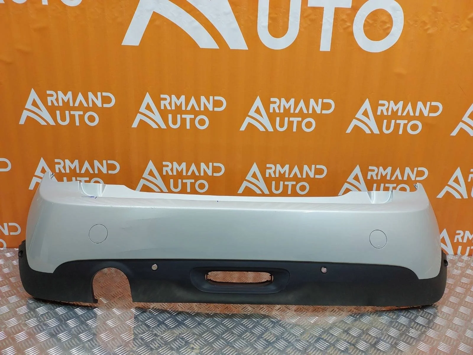 Бампер MINI Hatch 2013-2018 51127380009 F56, задний