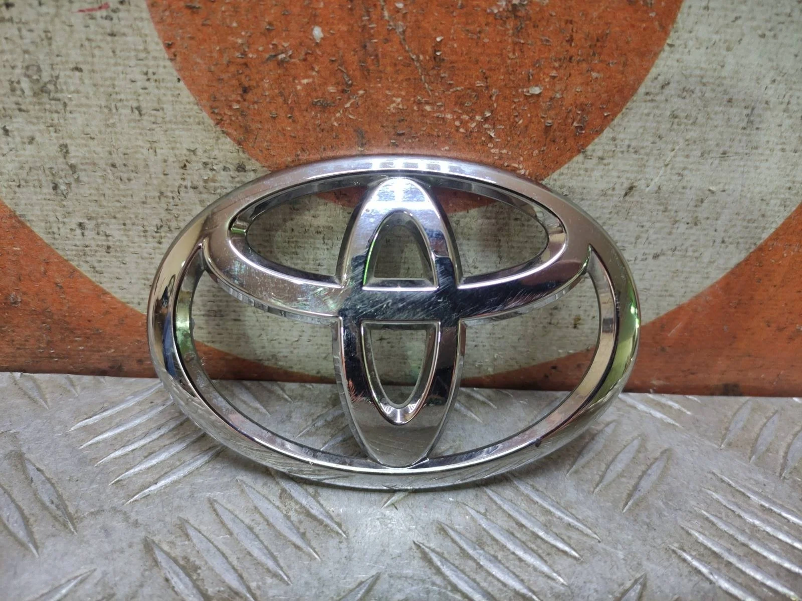 Эмблема TOYOTA Camry 2014-2017 9097502127 7 XV50, задняя