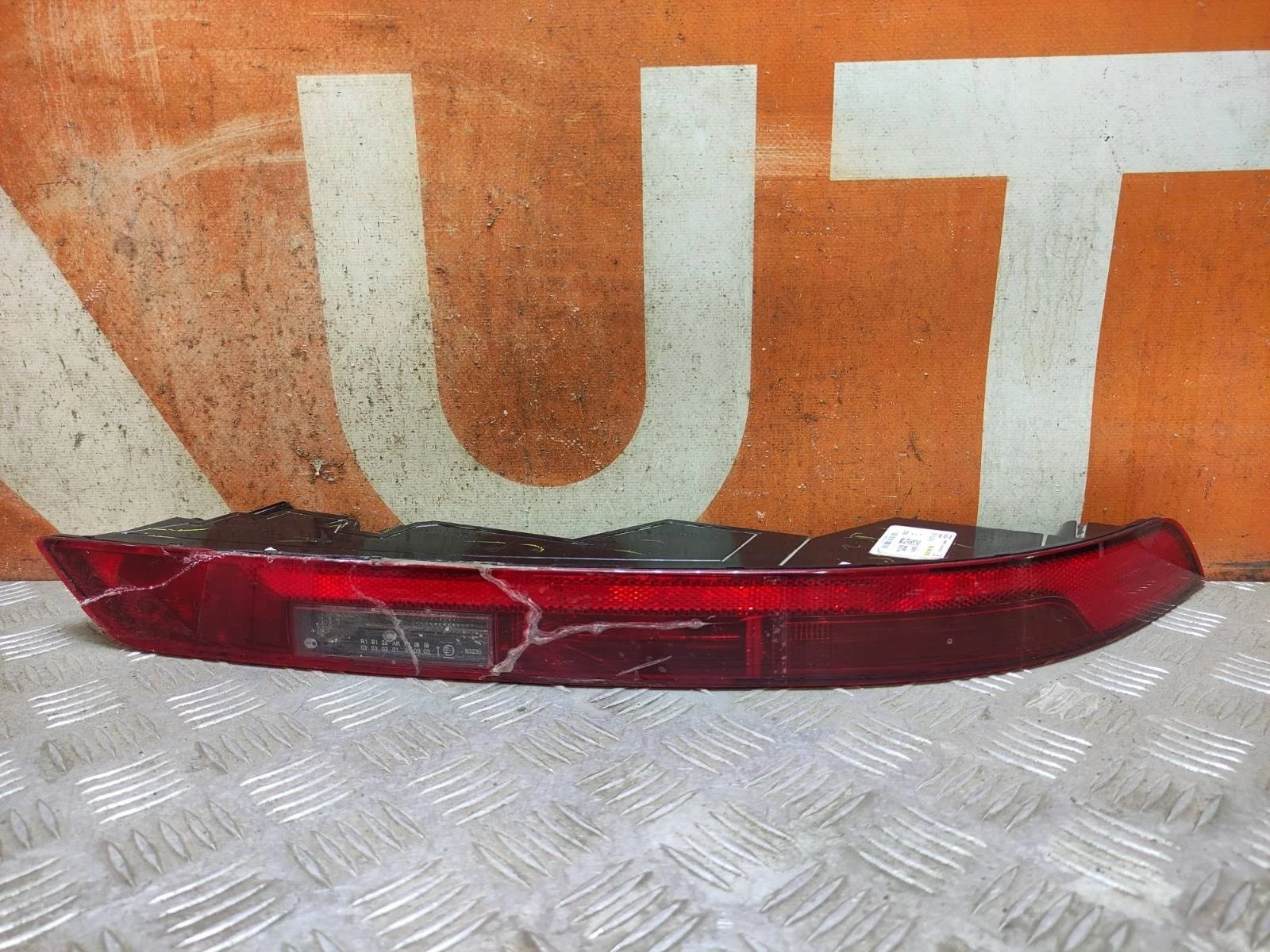 Фонарь противотуманный AUDI Q5 2020-нв 80A945070D 2 FY, правый
