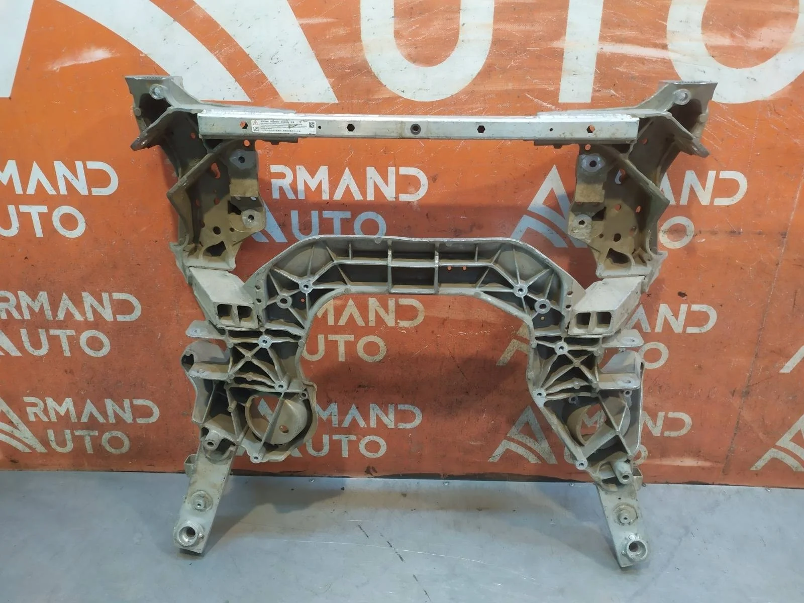 Подрамник BMW 5 series 2009-2017 31116799321 F10 F11, передний