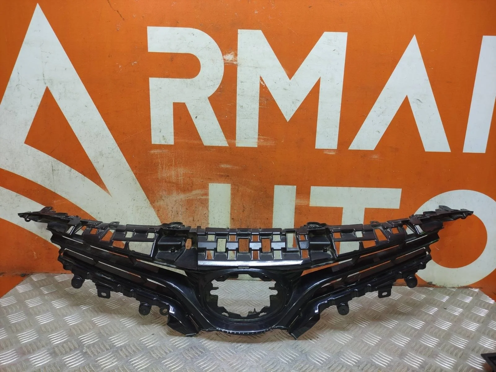 Решетка радиатора TOYOTA Camry 2017-2021 5310133540 8 XV70