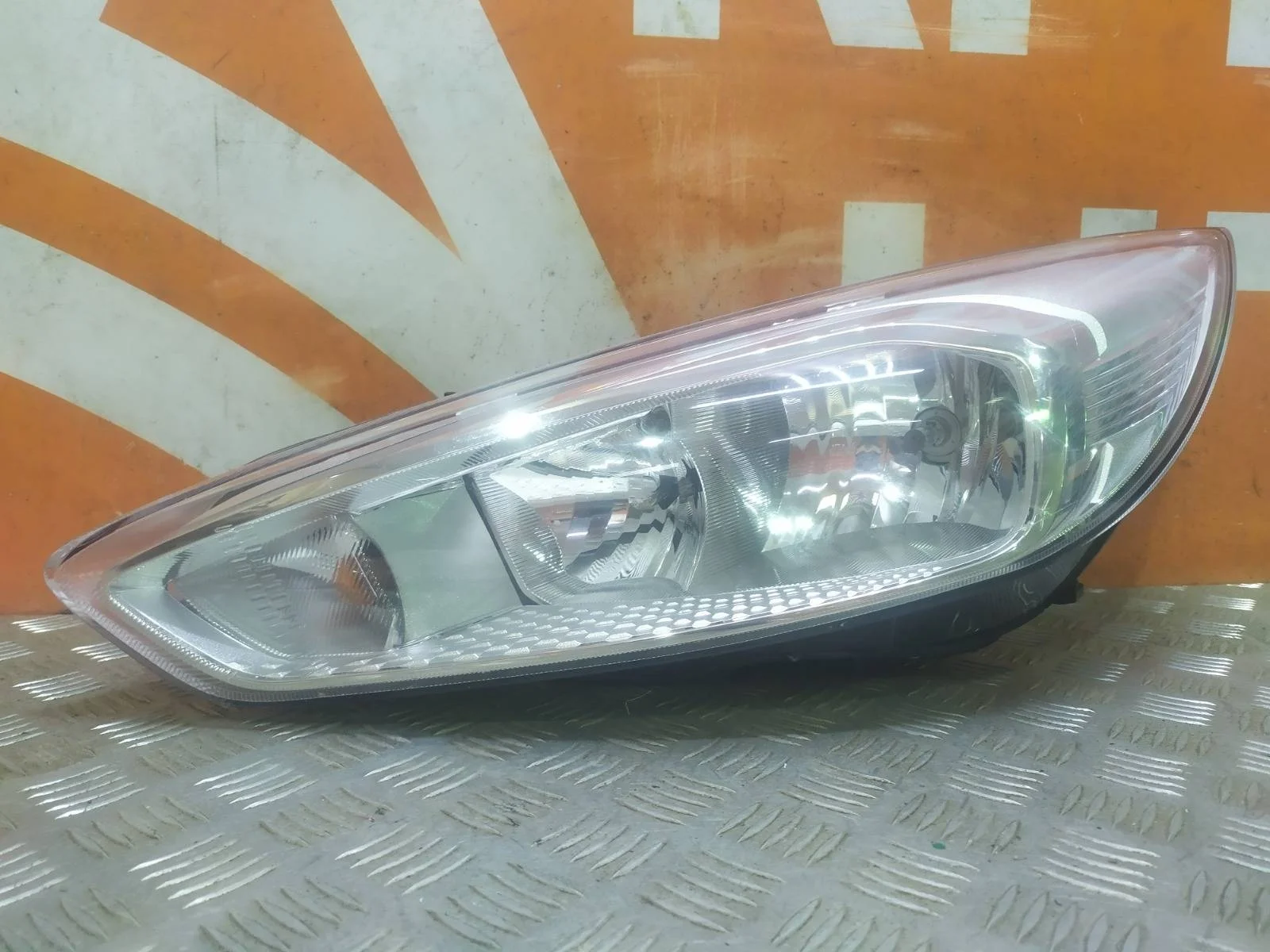 Фара FORD Focus 2014-2019 2060612 3, левая