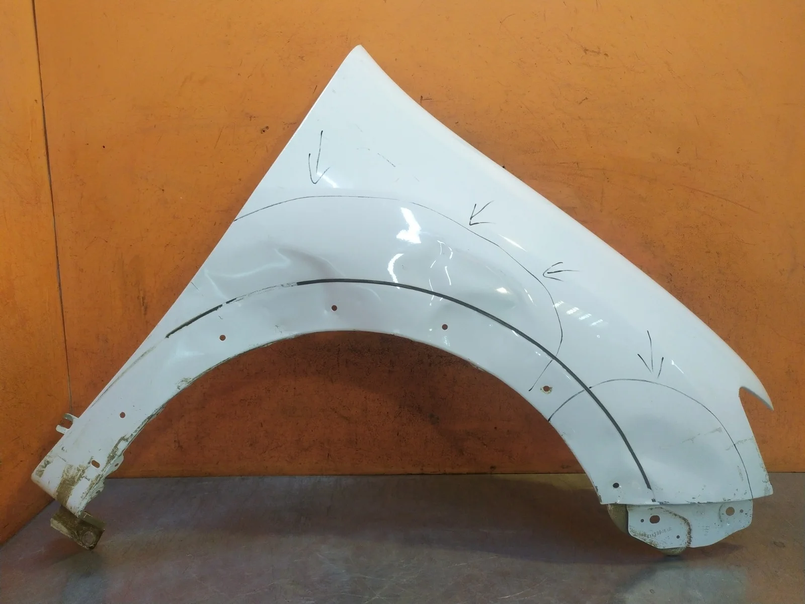 Крыло RENAULT Sandero 2013-2022 631008401R 2, переднее правое