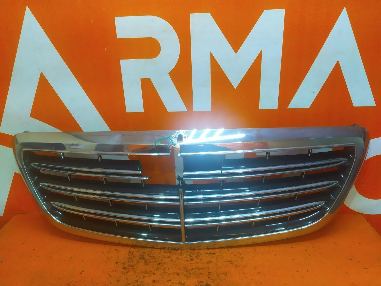 Решетка радиатора Mercedes S-Class Maybach 2014-2017 A22288014029040 X222