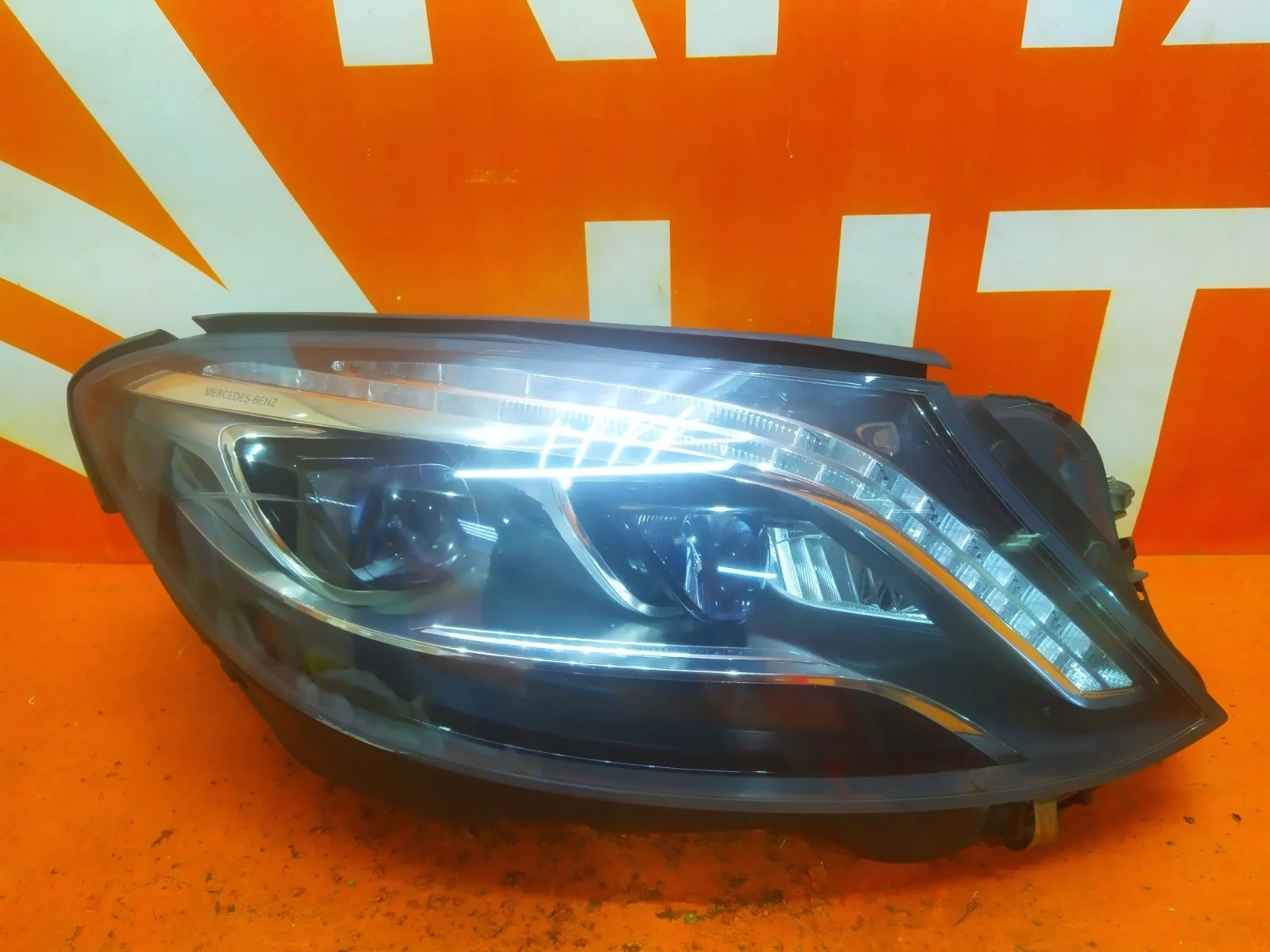 Фара Mercedes S-Class 2013-2017 A2229061402 W222, правая