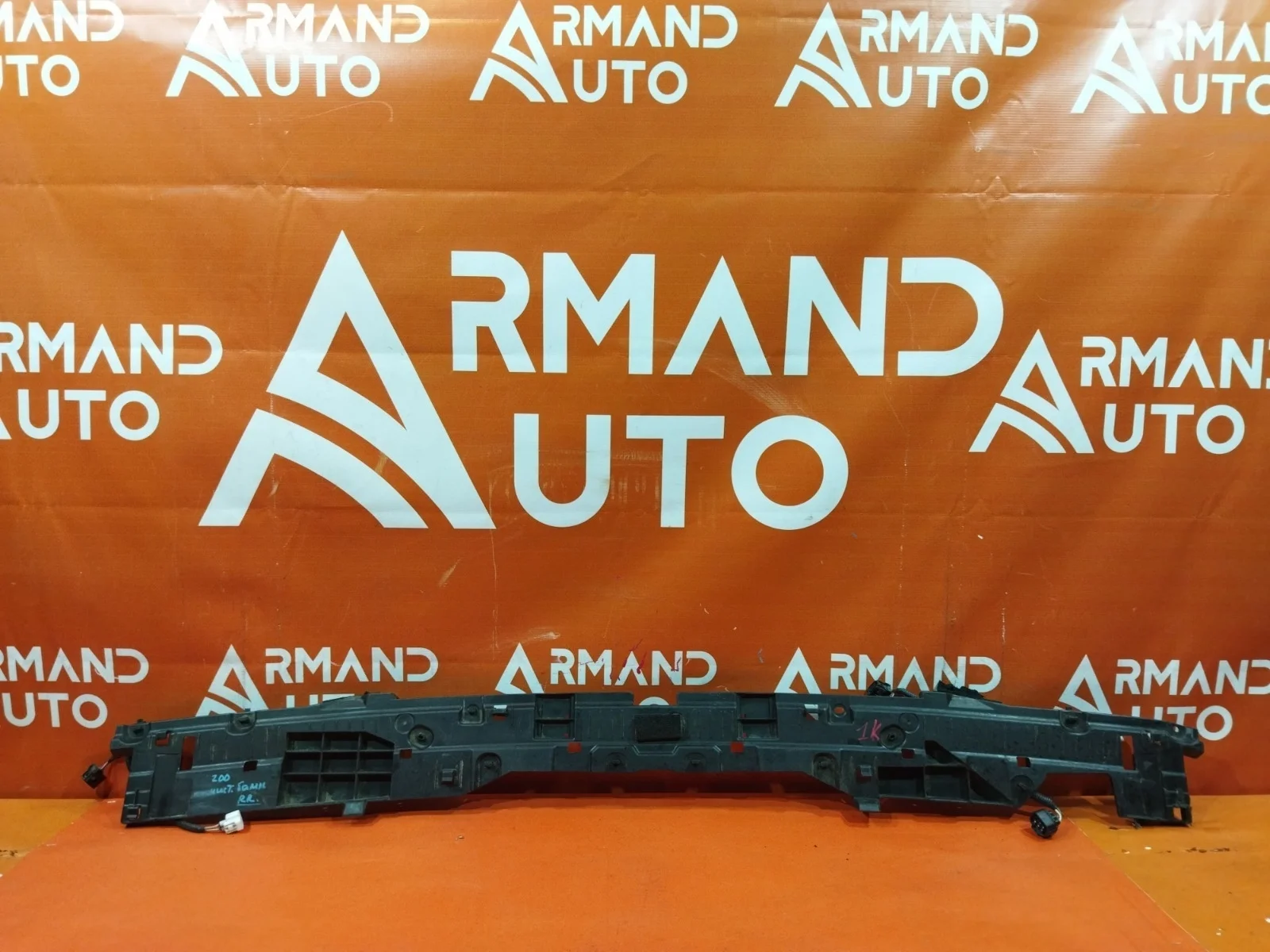Кронштейн бампера Toyota Land Cruiser 2015-2021 5261560081 200, задний