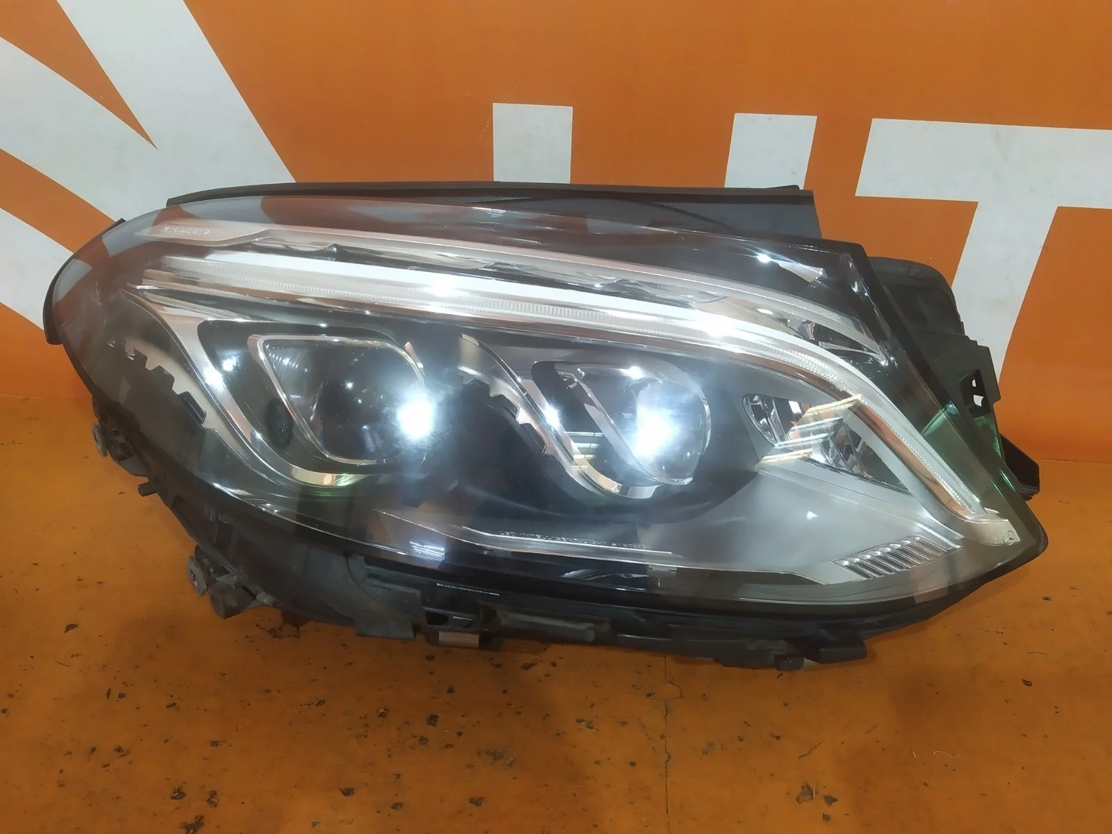 Фара Mercedes M ML GLE-Class 2015-2018 A1668200859 W166, правая