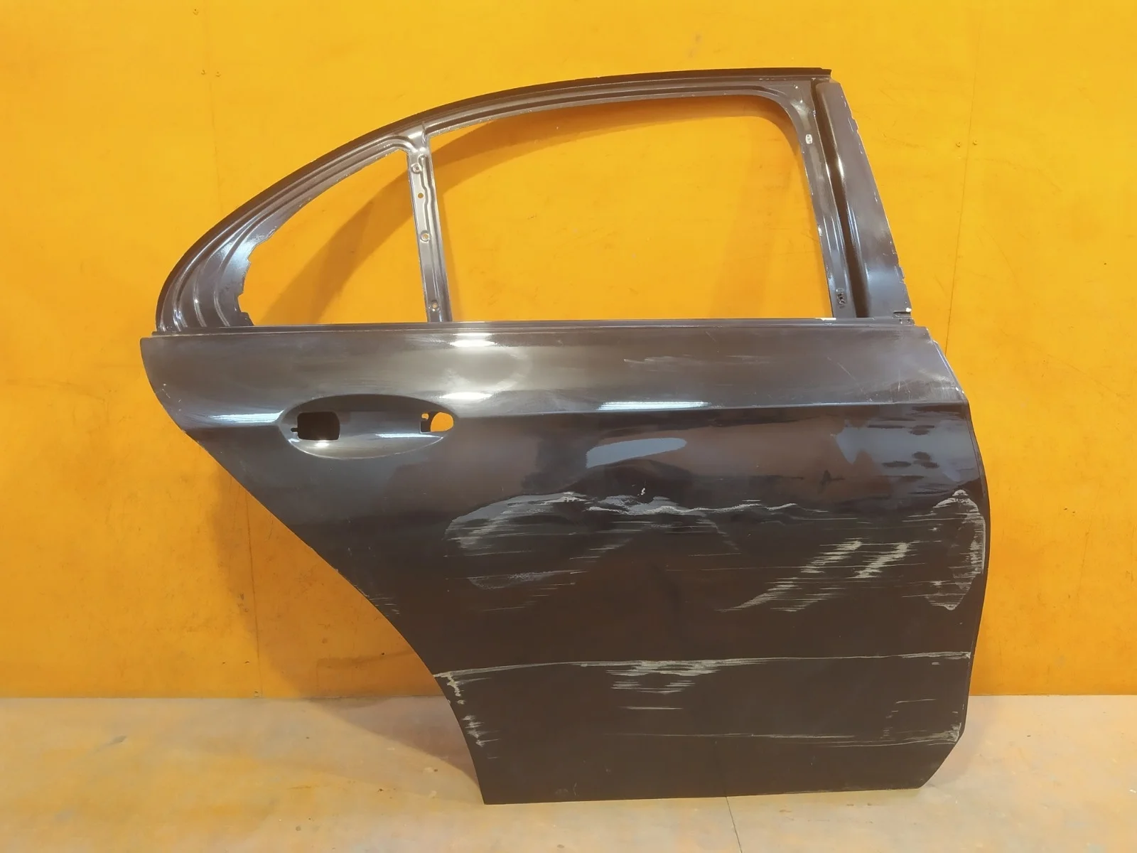 Дверь Mercedes E-Class 2016-2023 A2137300205 W213, задняя правая