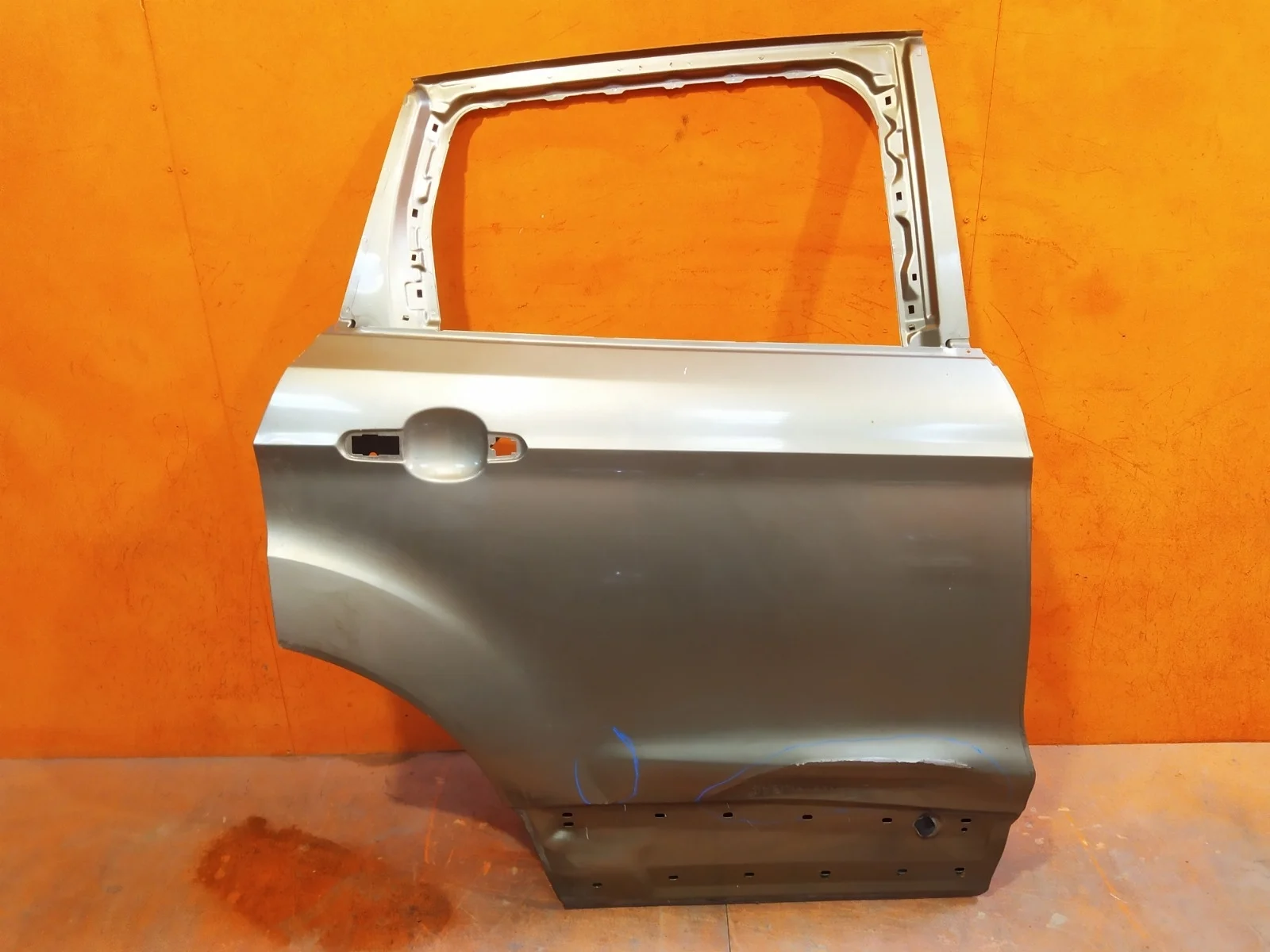 Дверь Ford Kuga 2012-2019 2413515 2 CBS, задняя правая