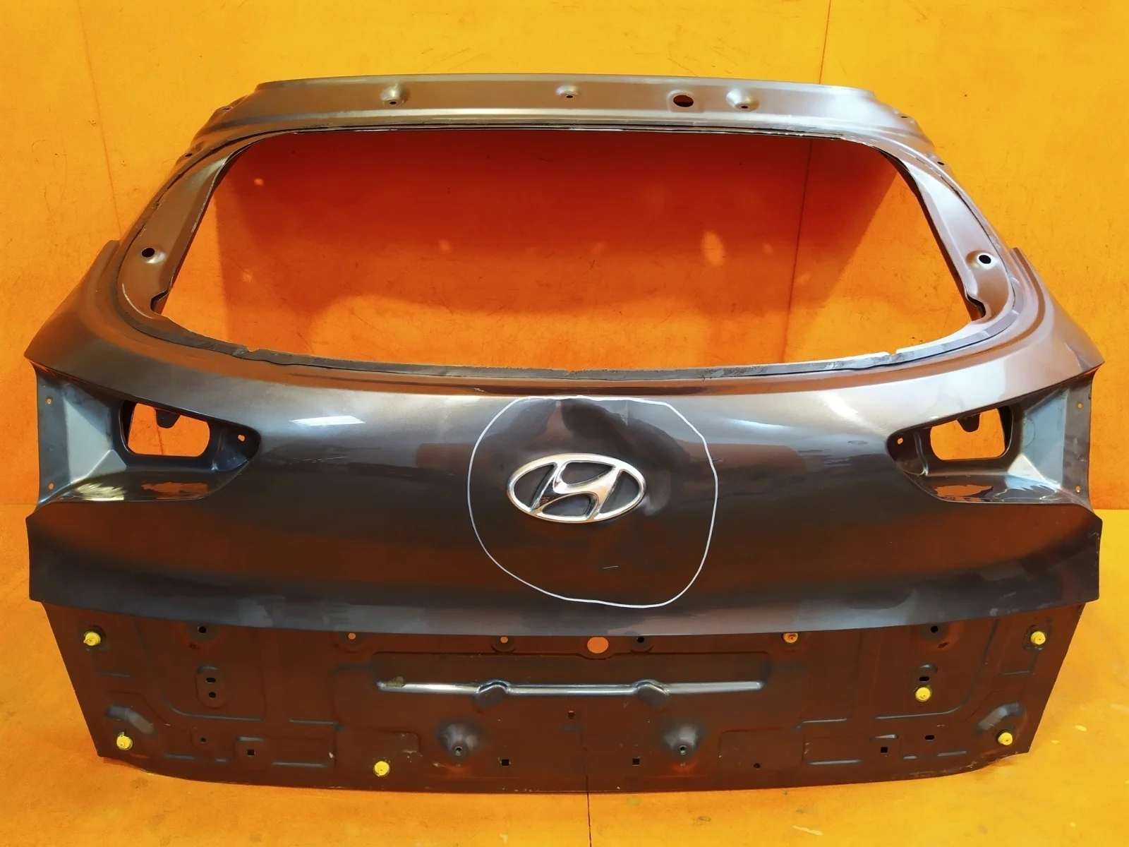 Дверь багажника Hyundai Tucson 2015-2018 73700D7000 3