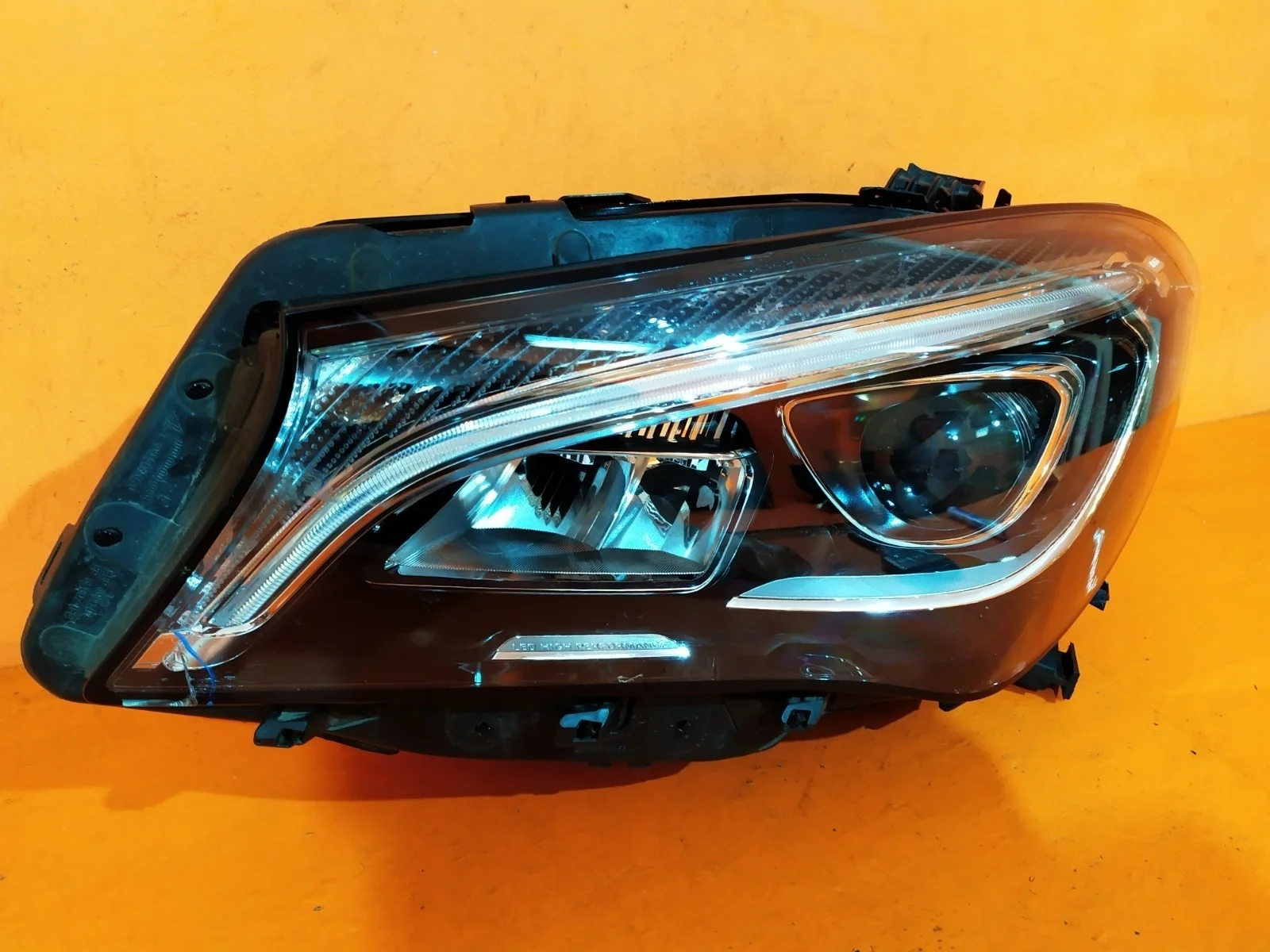 Фара Mercedes CLA-Class 2016-2019 A1179067800 C117, левая