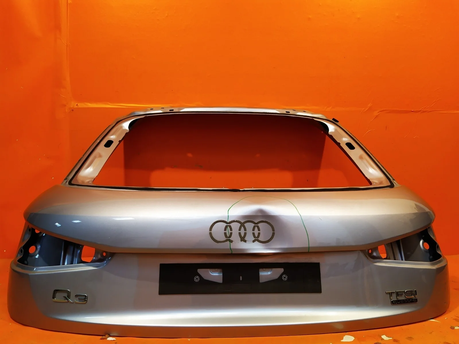 Дверь багажника Audi Q3 2011-2018 8U0827025B 1 8U