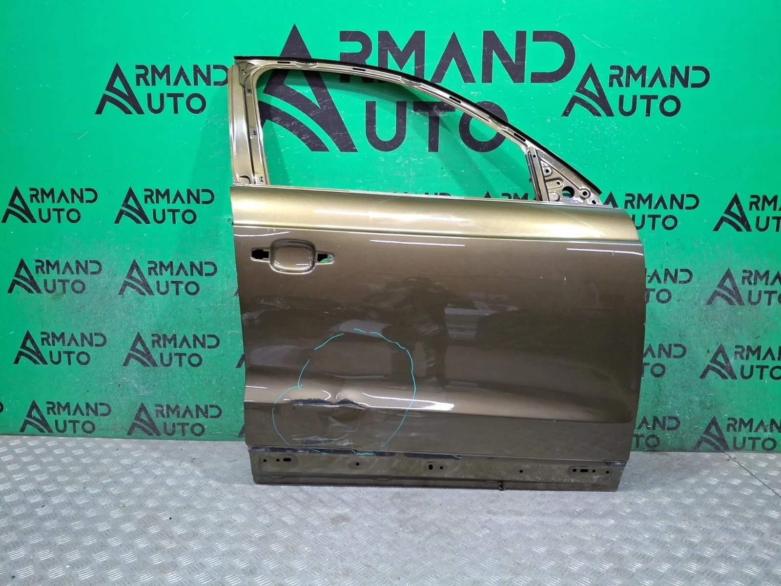 Дверь Audi Q3 2011-2018 8U0831052C 1 8U, передняя правая